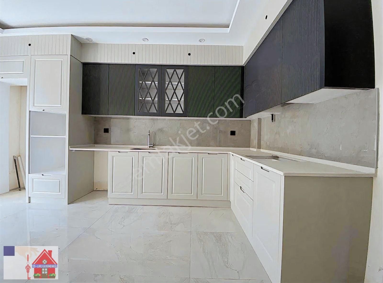 Merkezefendi Hükümet Konağına Yakın 2+1 Acil Satılık Dairelerrr