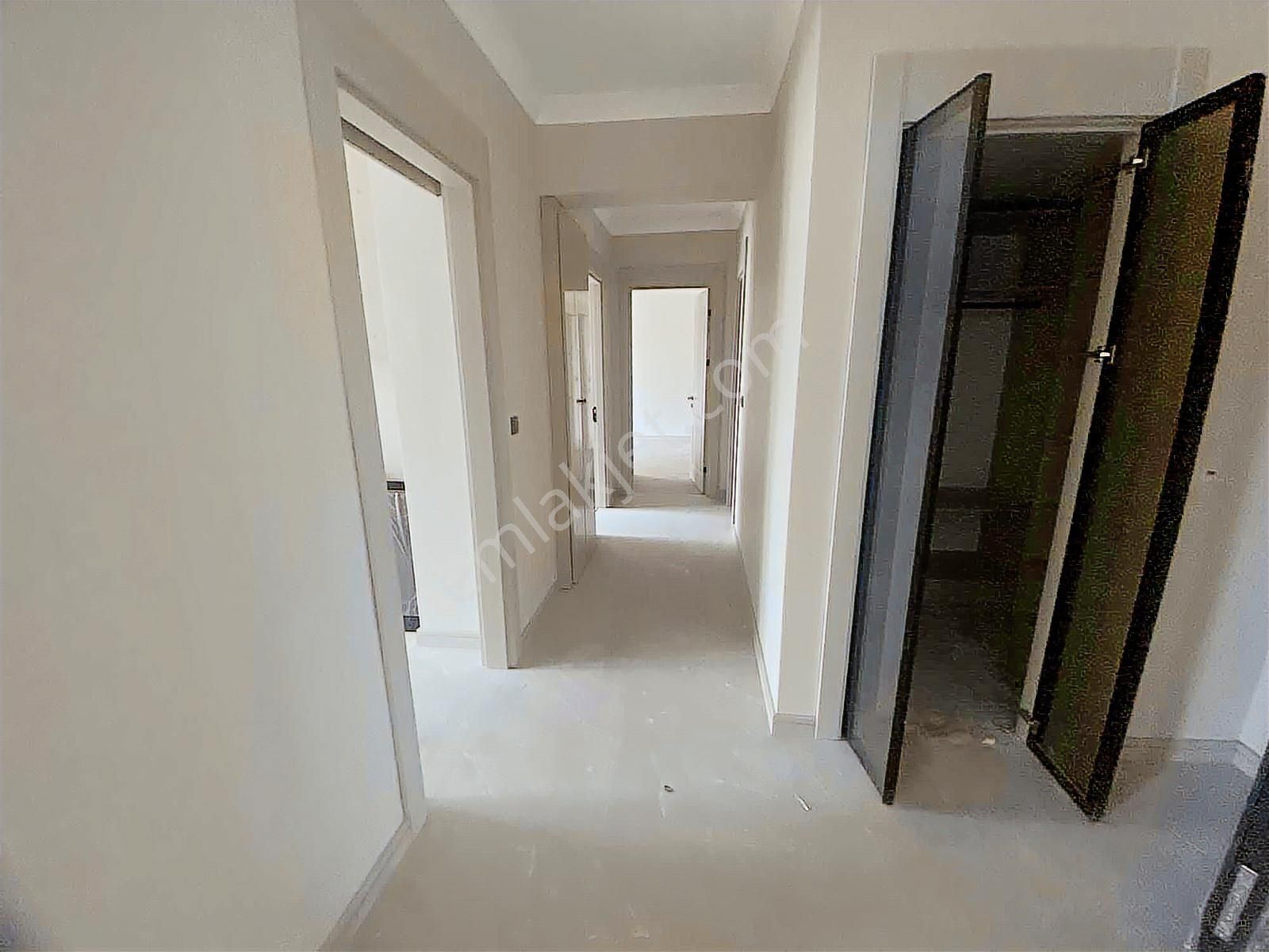 Cumhuriyet Mah.sıfır Bağımsız Mutfak Metrogöksuyakını2+1 Satılık