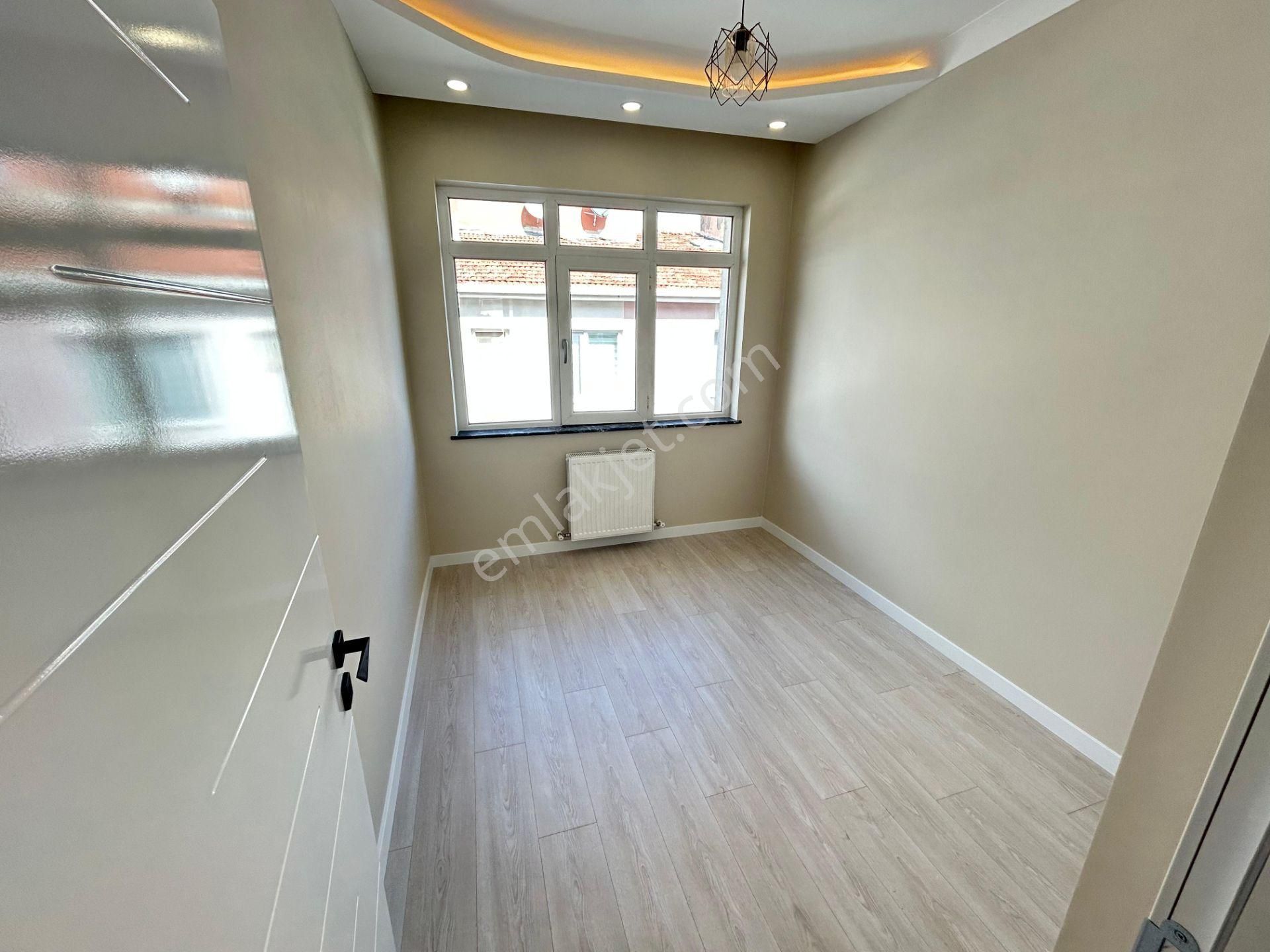 Taner'den Dikmen Name Sok'ta 3+1 Üst Kat Ön Cephe Lüks Yapılı - Görsel 14