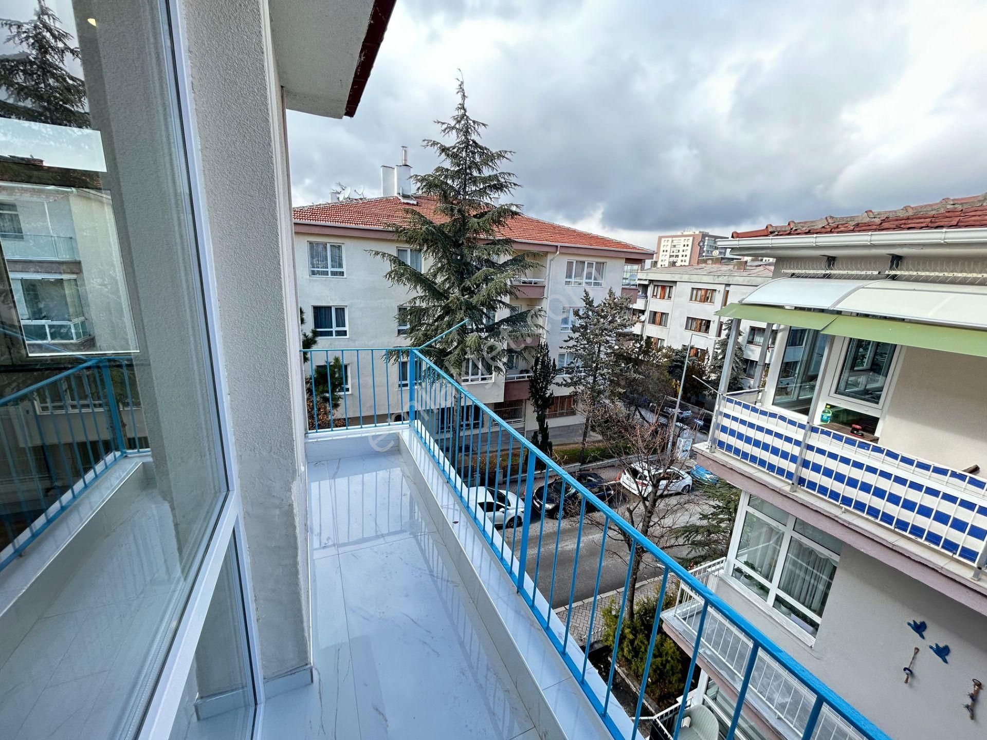 Taner'den Dikmen Name Sok'ta 3+1 Üst Kat Ön Cephe Lüks Yapılı - Görsel 10