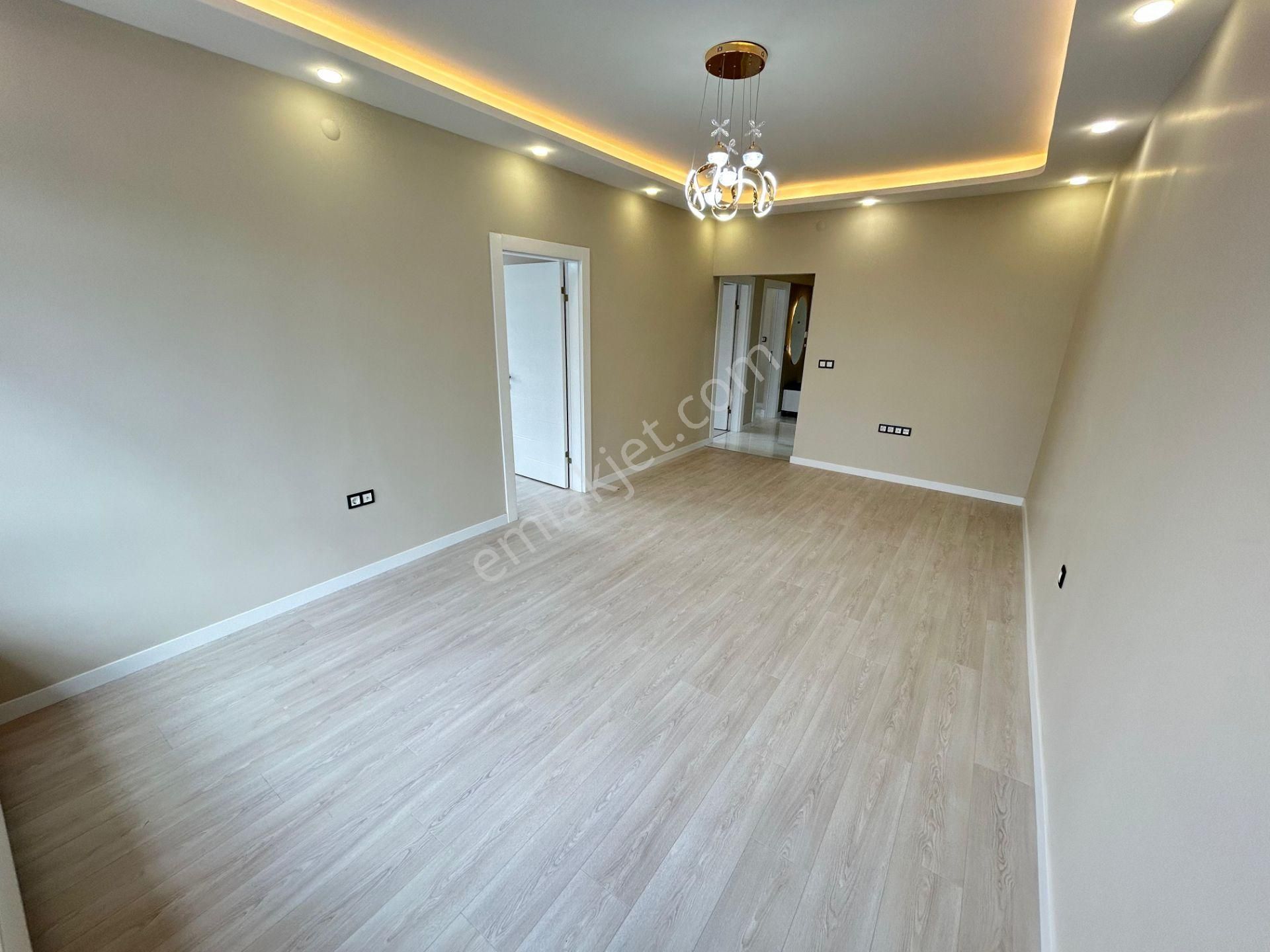 Taner'den Dikmen Name Sok'ta 3+1 Üst Kat Ön Cephe Lüks Yapılı - Görsel 31