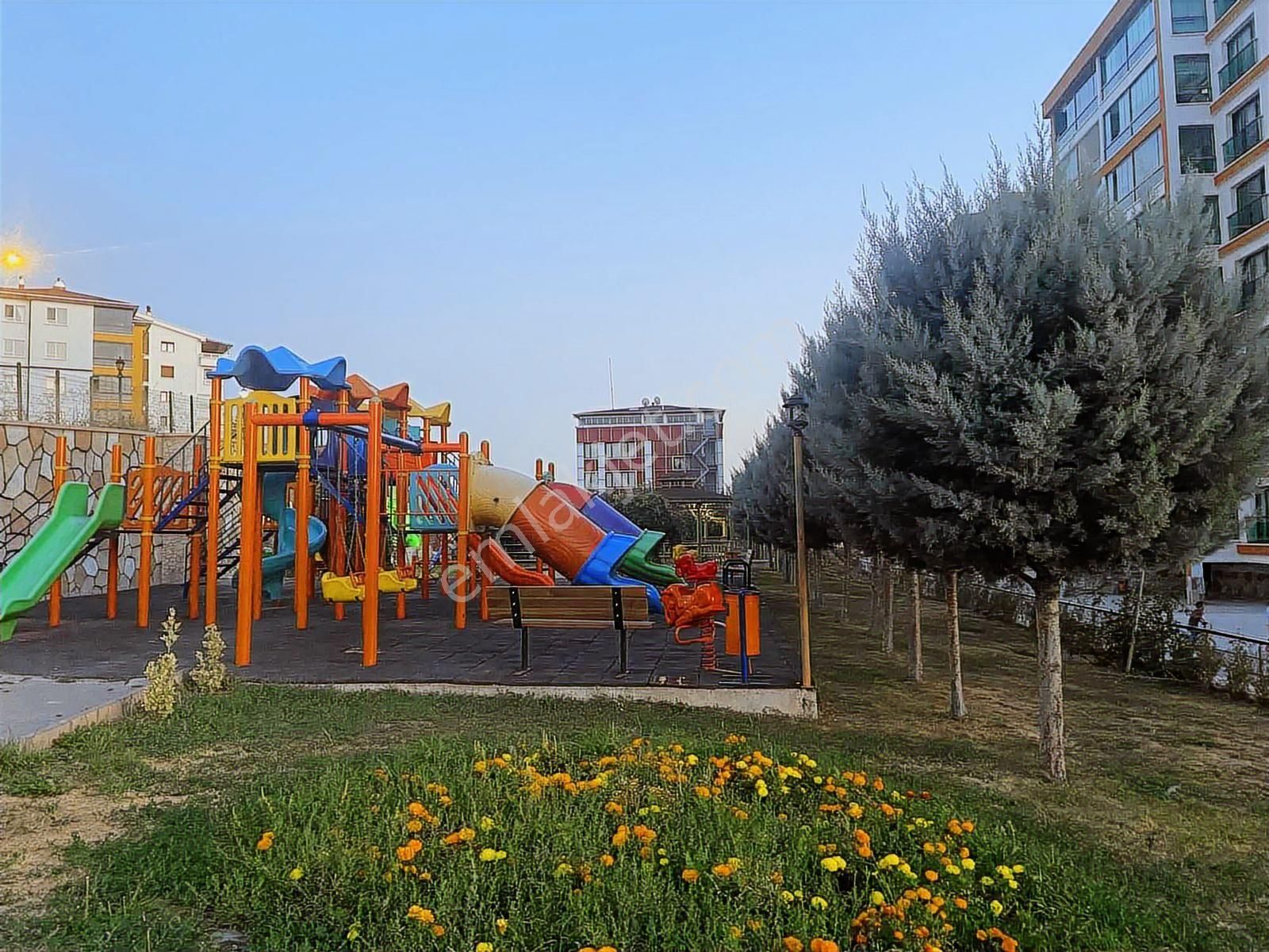 Batıkent 7/24 Güvenlik Yüzme Havuzu Lüks Sitede 4+1 Satılık - Görsel 21