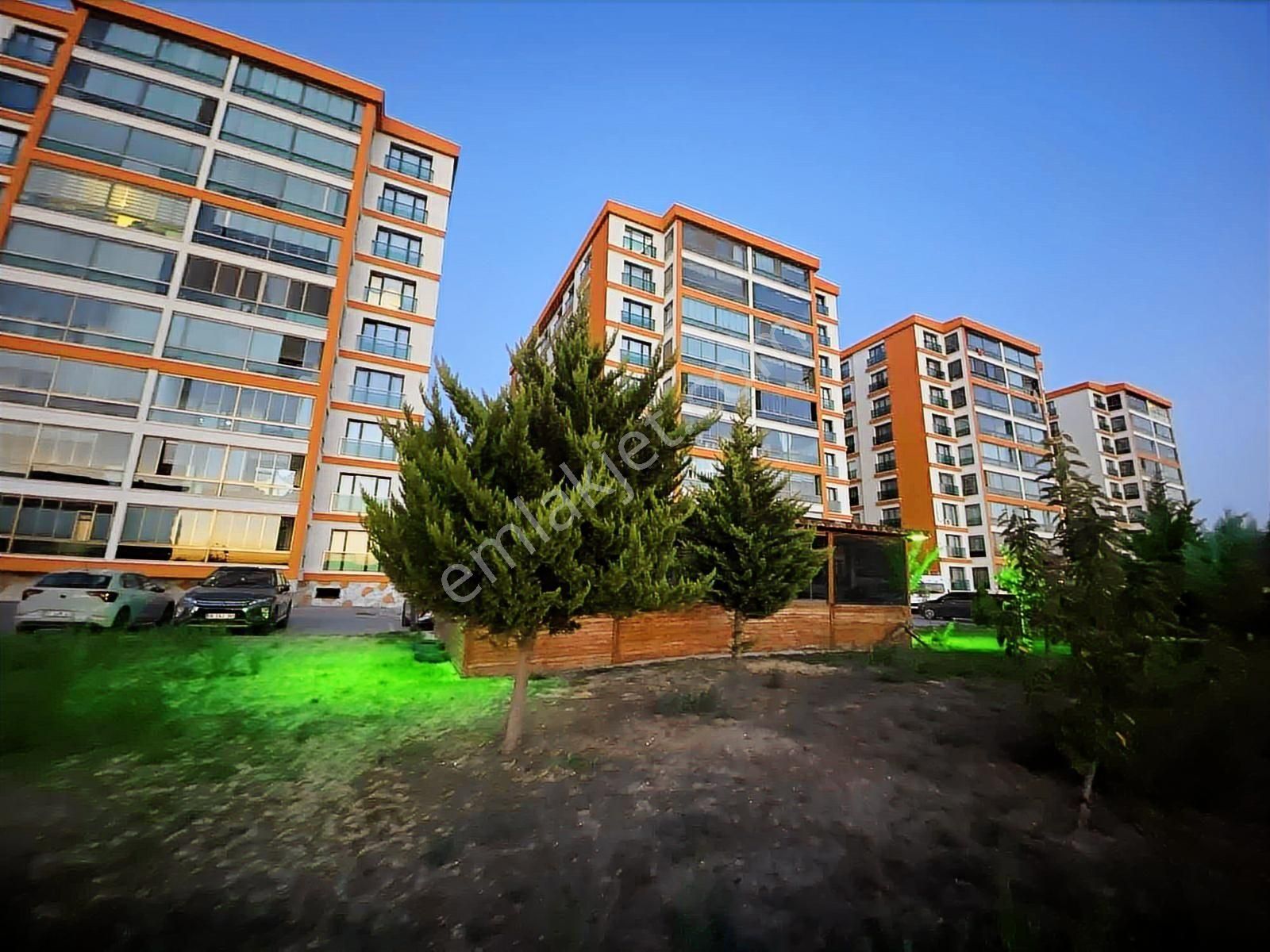 Batıkent 7/24 Güvenlik Yüzme Havuzu Lüks Sitede 4+1 Satılık - Görsel 15