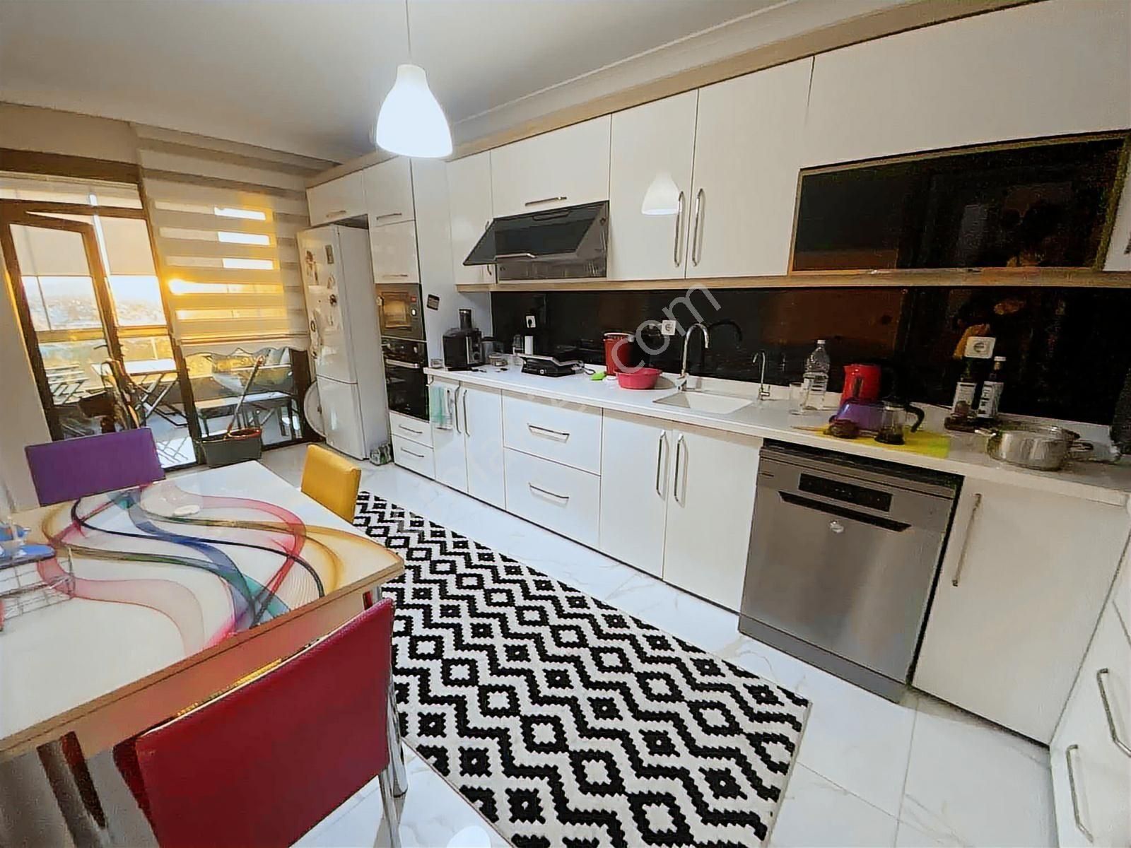 Batıkent 7/24 Güvenlik Yüzme Havuzu Lüks Sitede 4+1 Satılık - Görsel 33