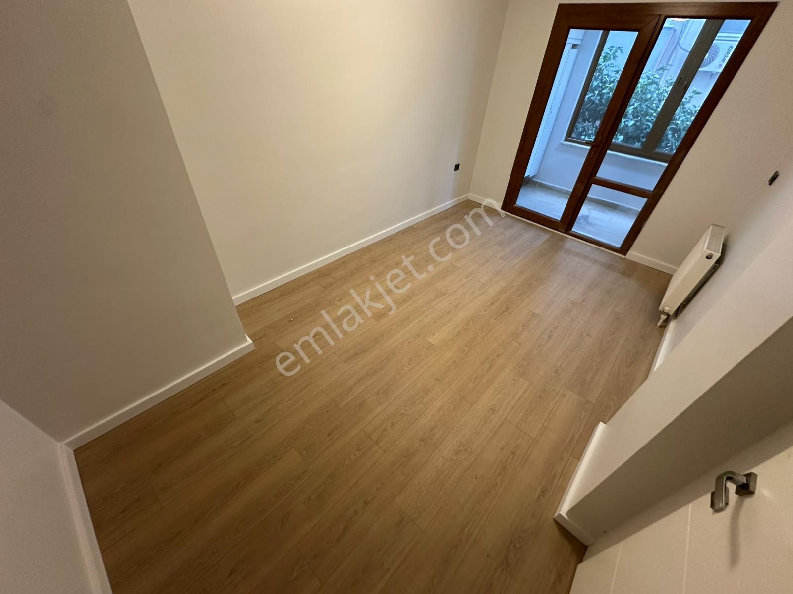 Dora Dan Altınkum Pazar Sokağında Ön Cephe 2+1 Daire - Görsel 17
