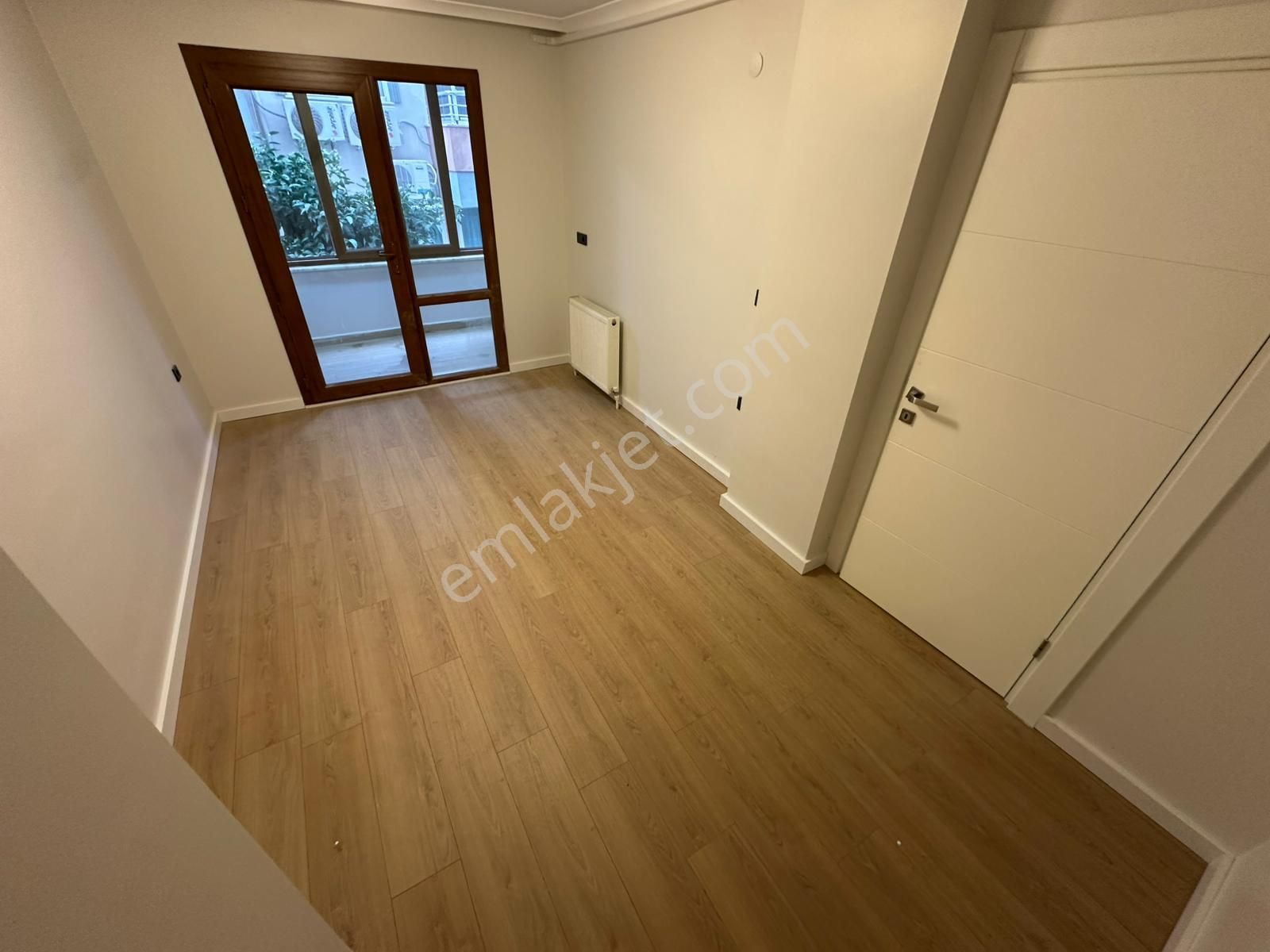 Dora Dan Altınkum Pazar Sokağında Ön Cephe 2+1 Daire - Görsel 16