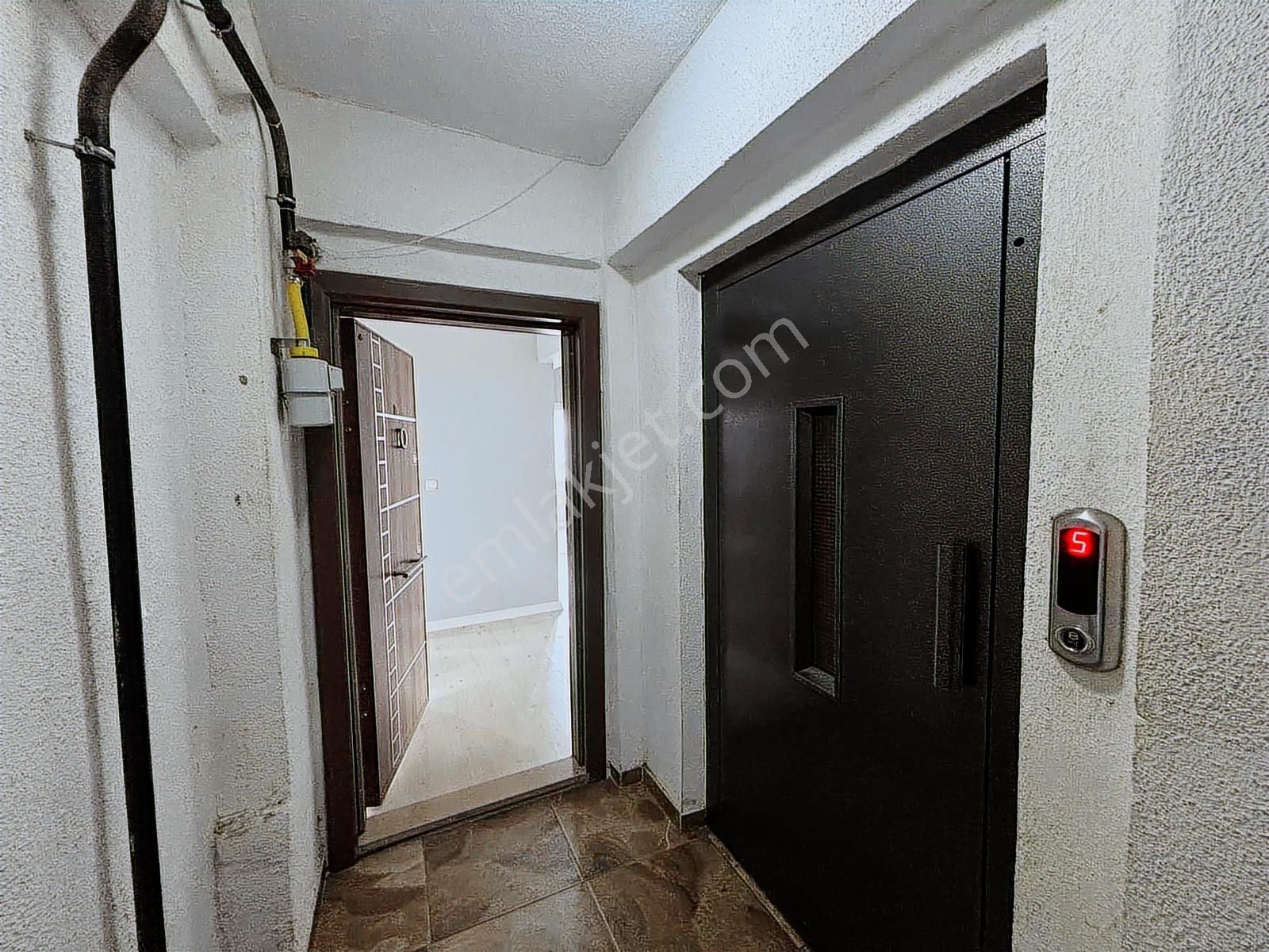 Fa Özbir'den Okullar Bölgesinde İskanlı Kombili 3+1daire - Görsel 22