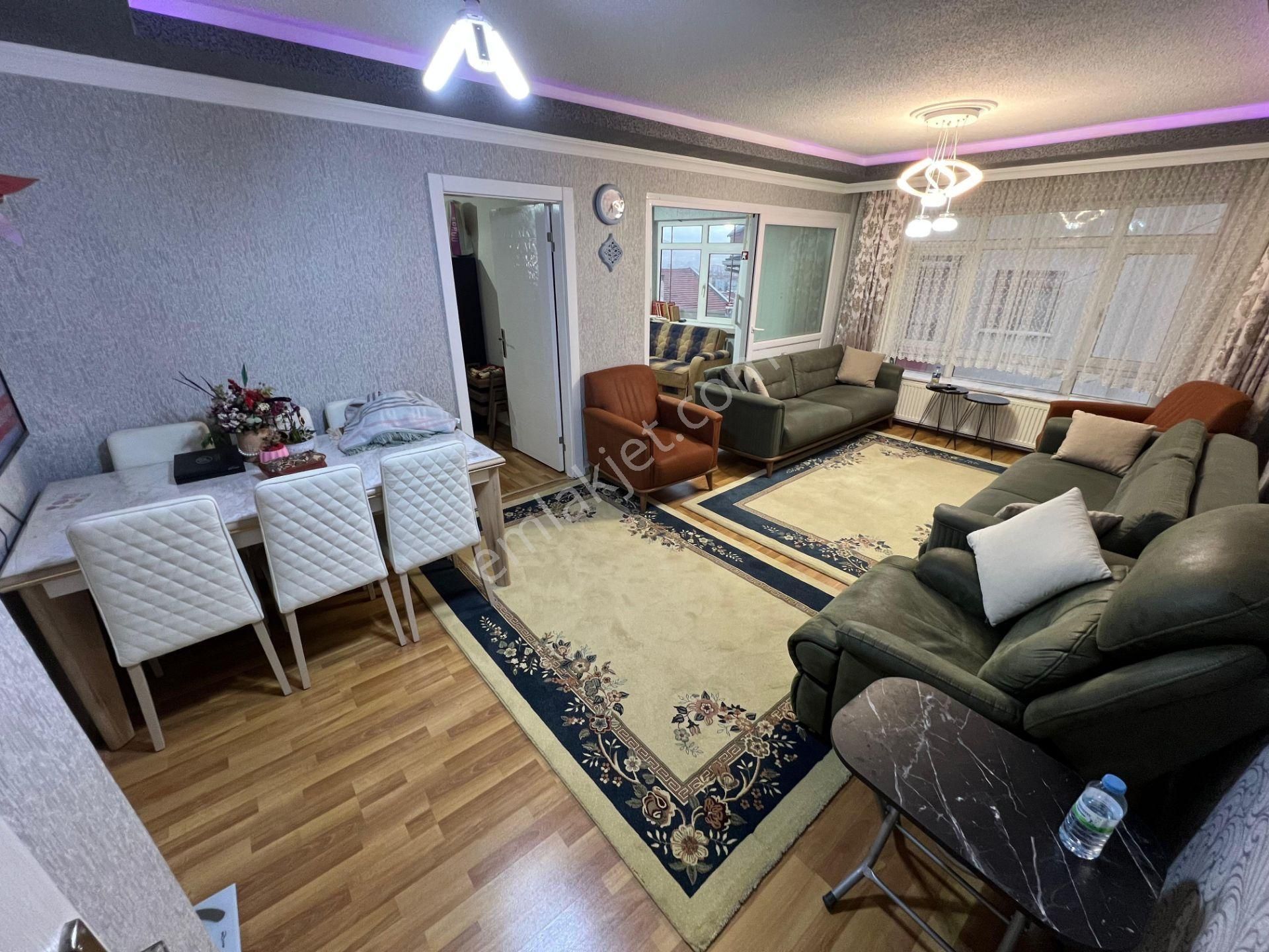 Relax'tan Ayvalı Merkez De Full Yapılı 2.katta Masrafsız 3+1 - Görsel 3