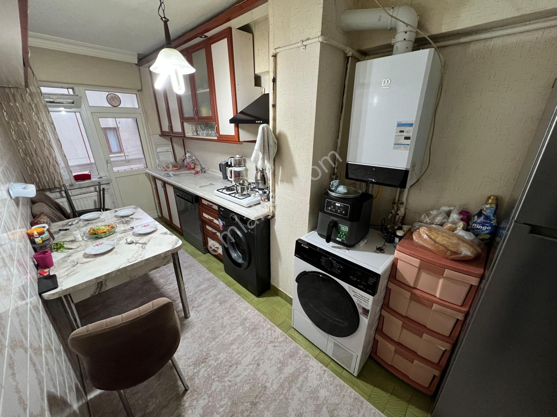 Relax'tan Ayvalı Merkez De Full Yapılı 2.katta Masrafsız 3+1 - Görsel 15