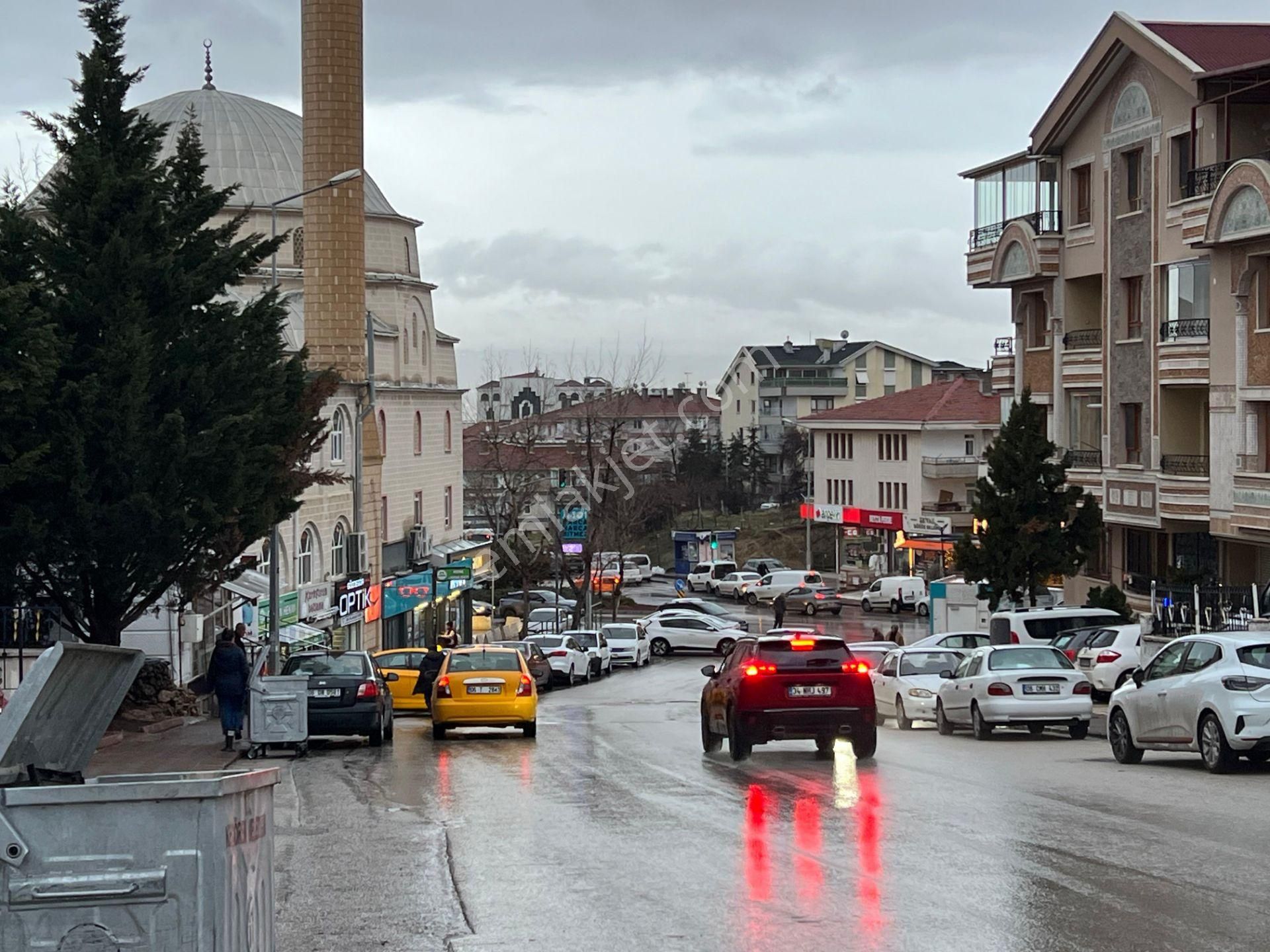 Relax'tan Ayvalı Merkez De Full Yapılı 2.katta Masrafsız 3+1 - Görsel 32