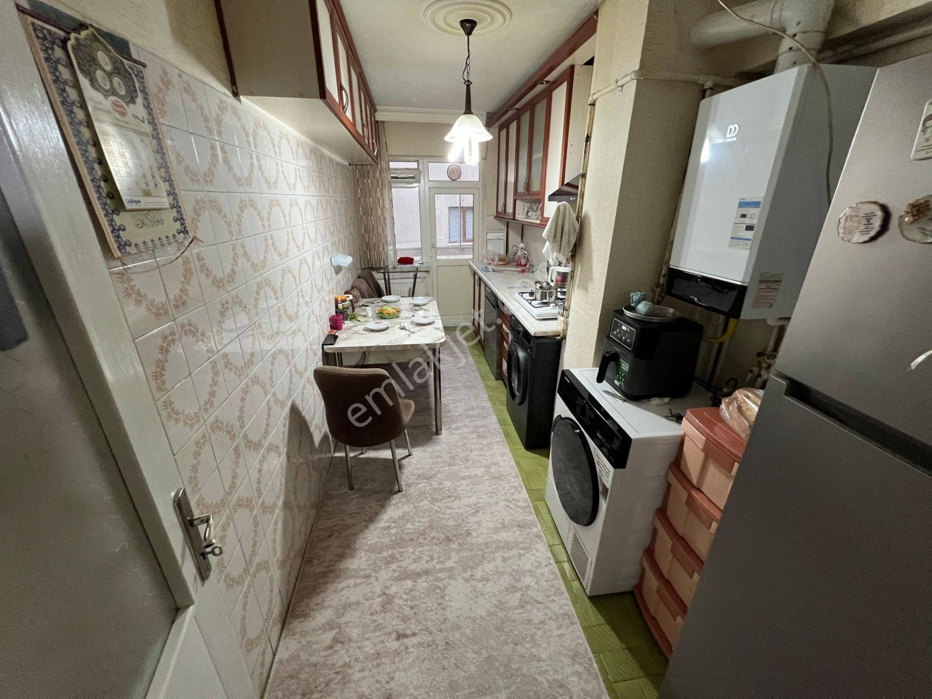 Relax'tan Ayvalı Merkez De Full Yapılı 2.katta Masrafsız 3+1 - Görsel 17