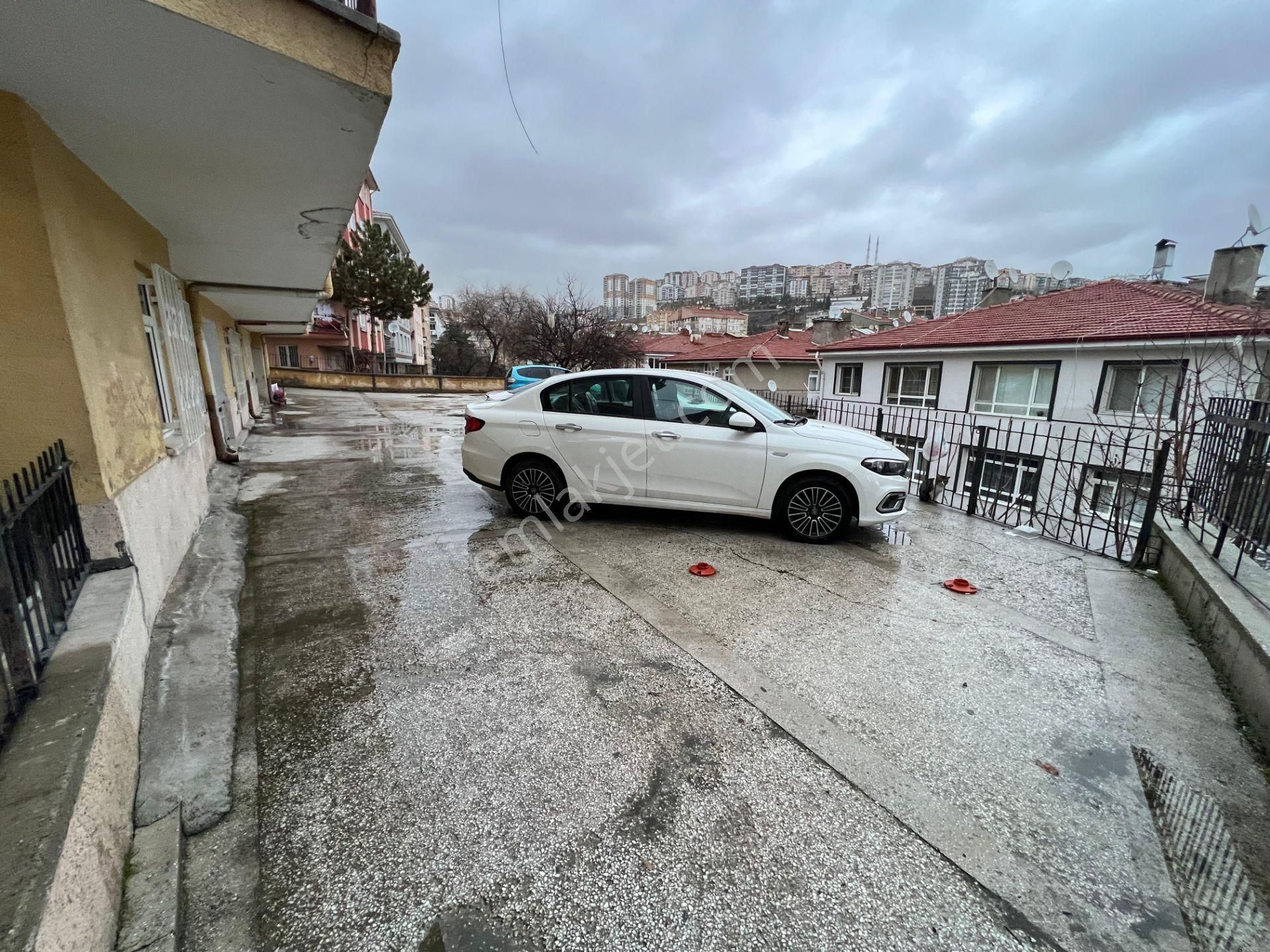 Relax'tan Ayvalı Merkez De Full Yapılı 2.katta Masrafsız 3+1 - Görsel 34