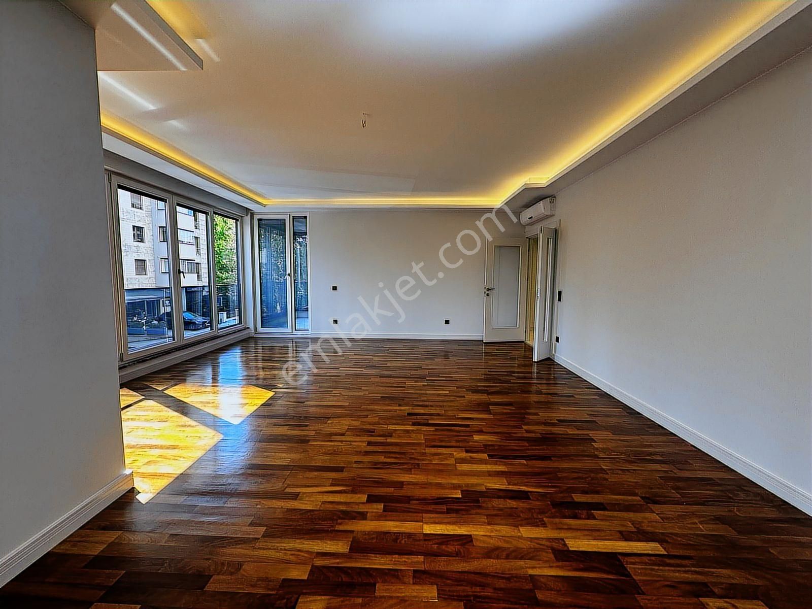 Poyraz'dan Caddebostan Sahilde Yeni Binada Balkonlu 4+1 Satılık - Görsel 14