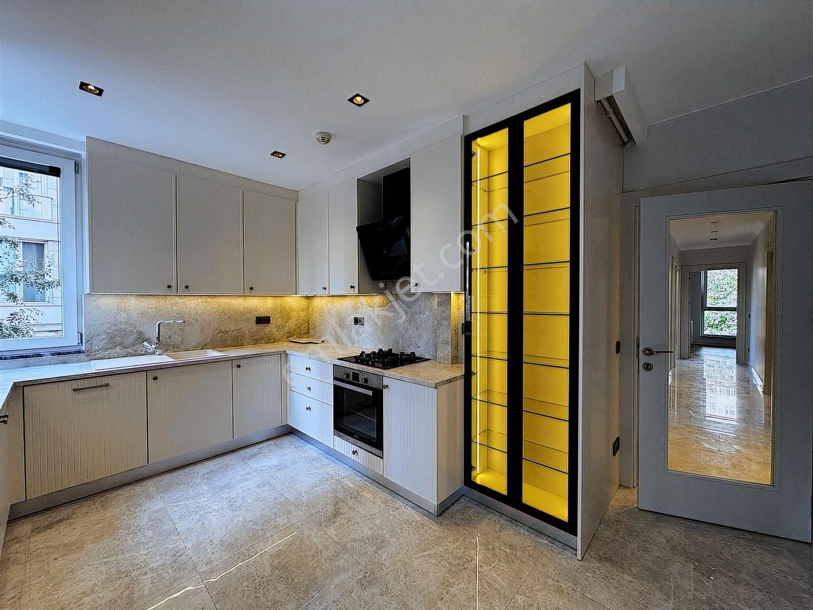 Poyraz'dan Caddebostan Sahilde Yeni Binada Balkonlu 4+1 Satılık - Görsel 3