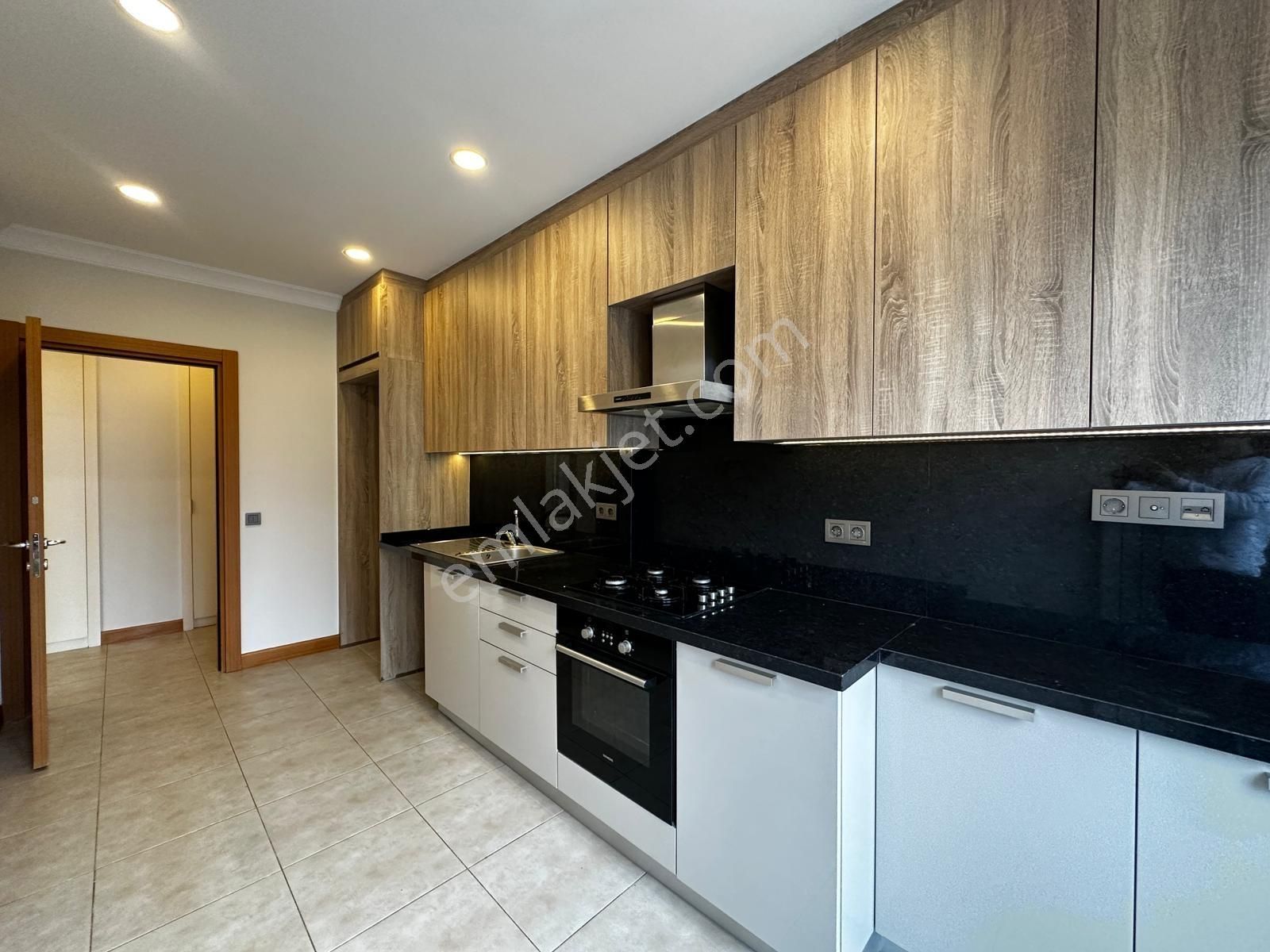 Poyraz'dan Suadiyede Bağdat Caddesine Yakın 100m2 Net 3+1 Satılk - Görsel 22