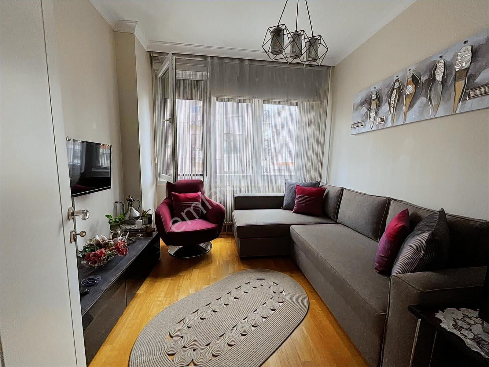 Poyraz'dan Suadiyede Bağdat Caddesine Çok Yakın Balkonlu 3+1 - Görsel 17