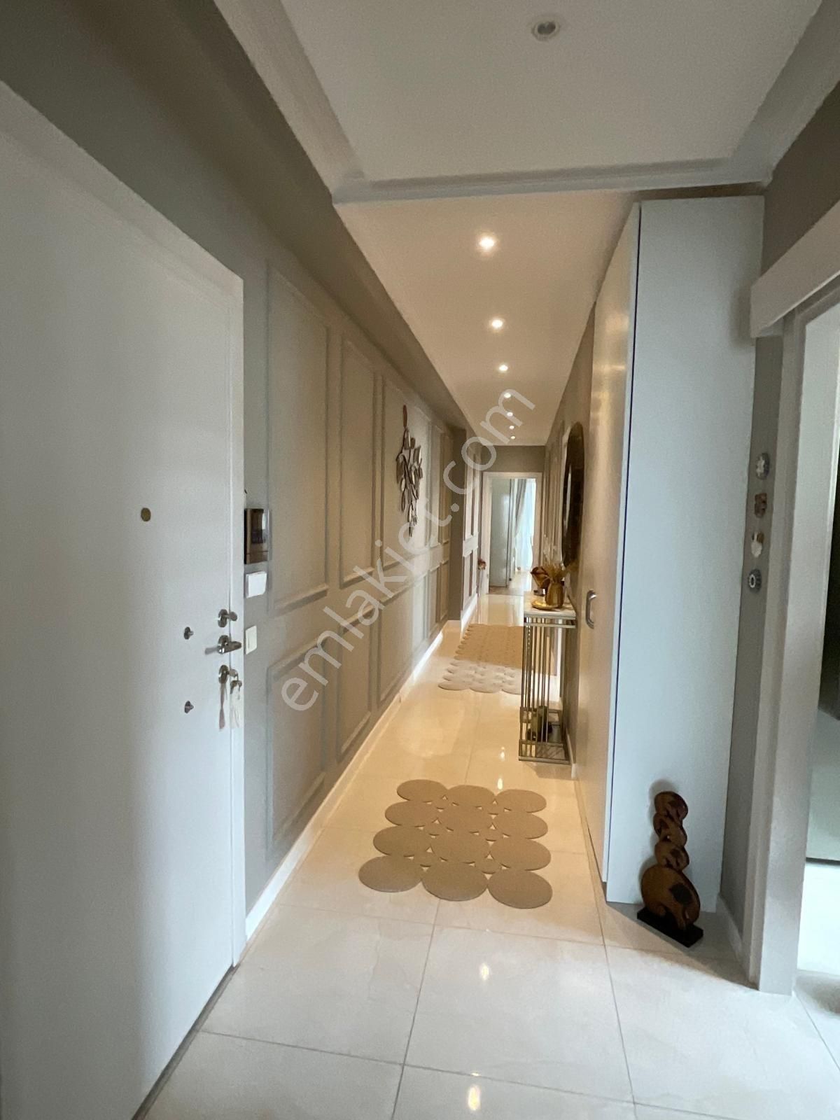 Poyraz'dan Suadiyede Bağdat Caddesine Çok Yakın Balkonlu 3+1 - Görsel 28