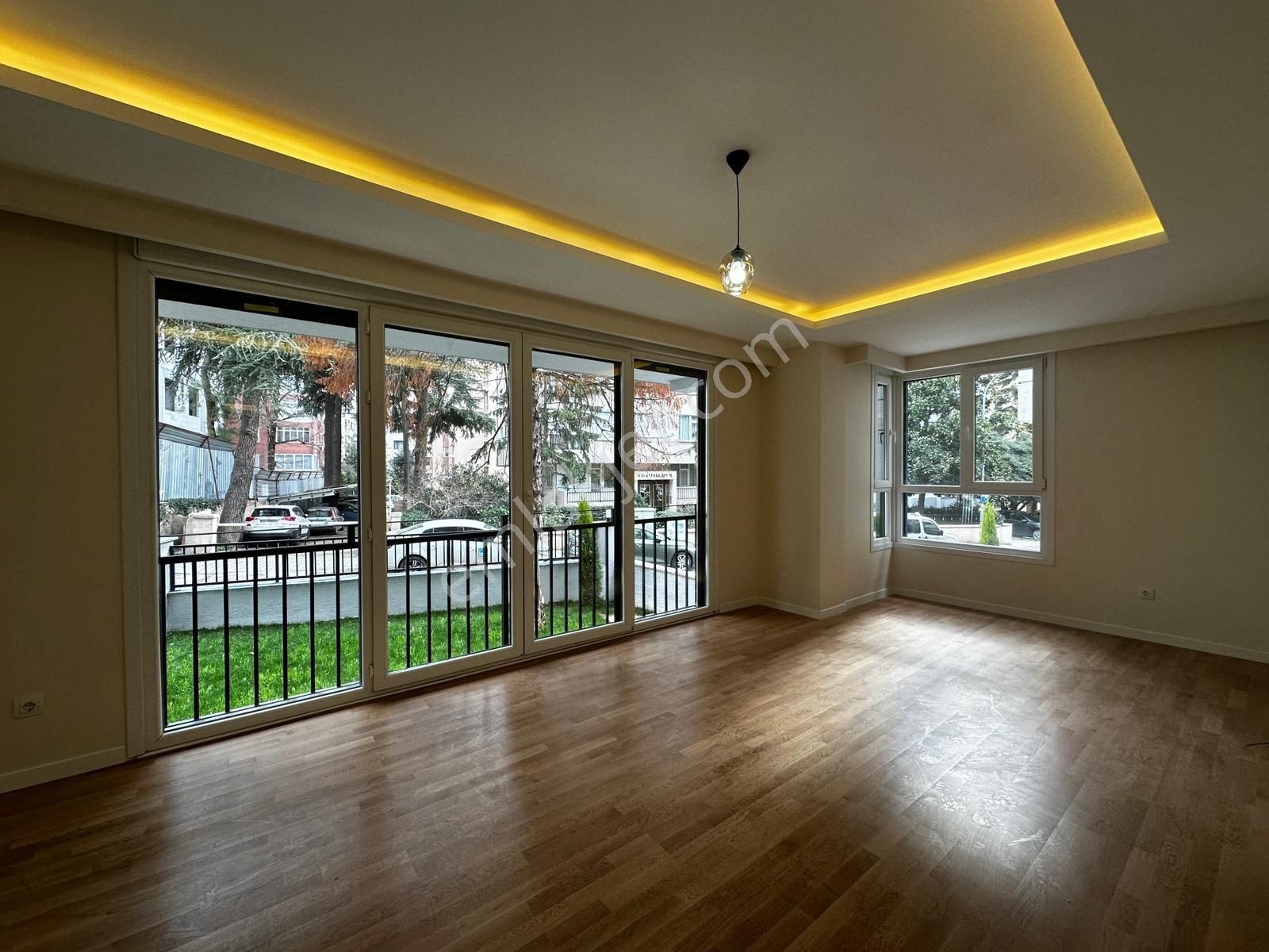 Poyraz'dan Göztepede Bağdat Caddesine Yakn Yeni Binada 3+1 Daire