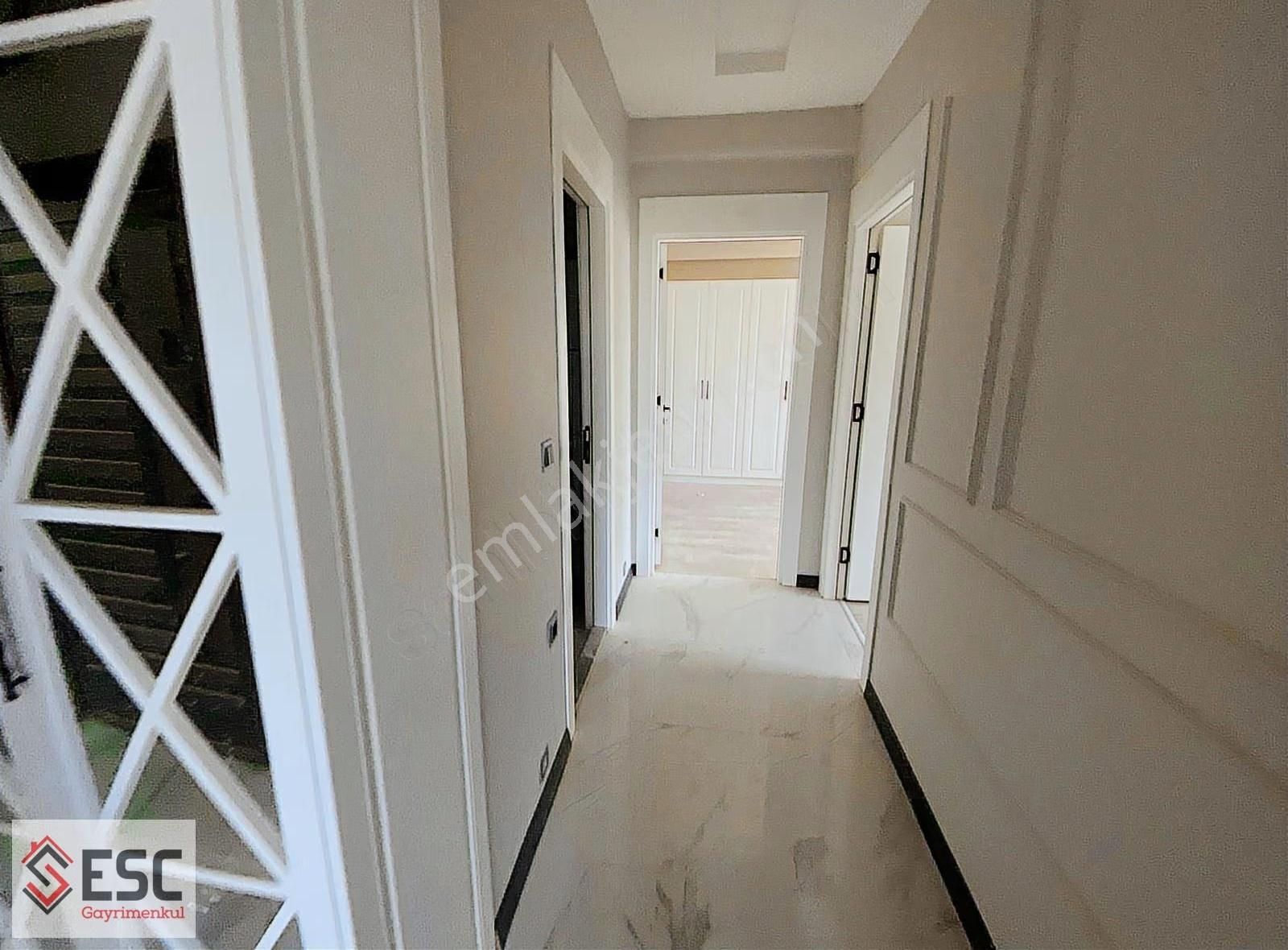 Esc'den Akdeniz Mh'de Geniş Ve Lüks 2+1 Satılık Daire Esc2015 - Görsel 2