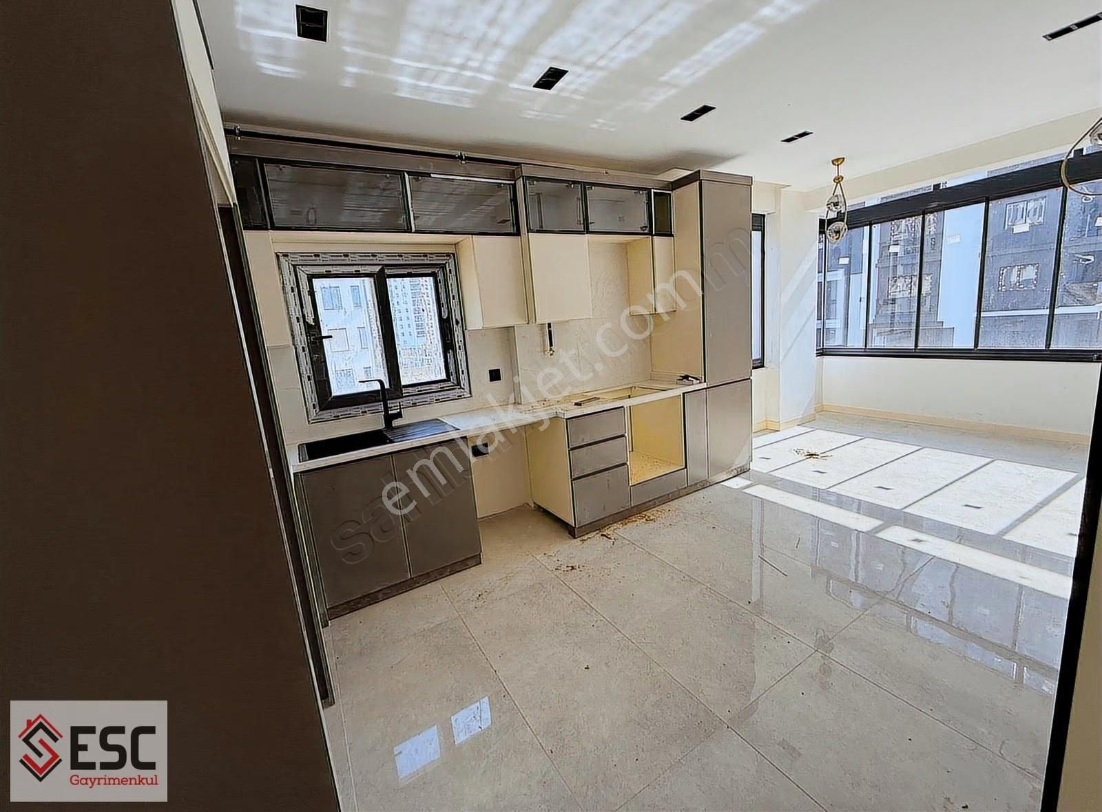 Esc'den 75.yıl Mh,de Havuzlu Geniş M2 2,5+1 Daire Esc1936 - Görsel 13