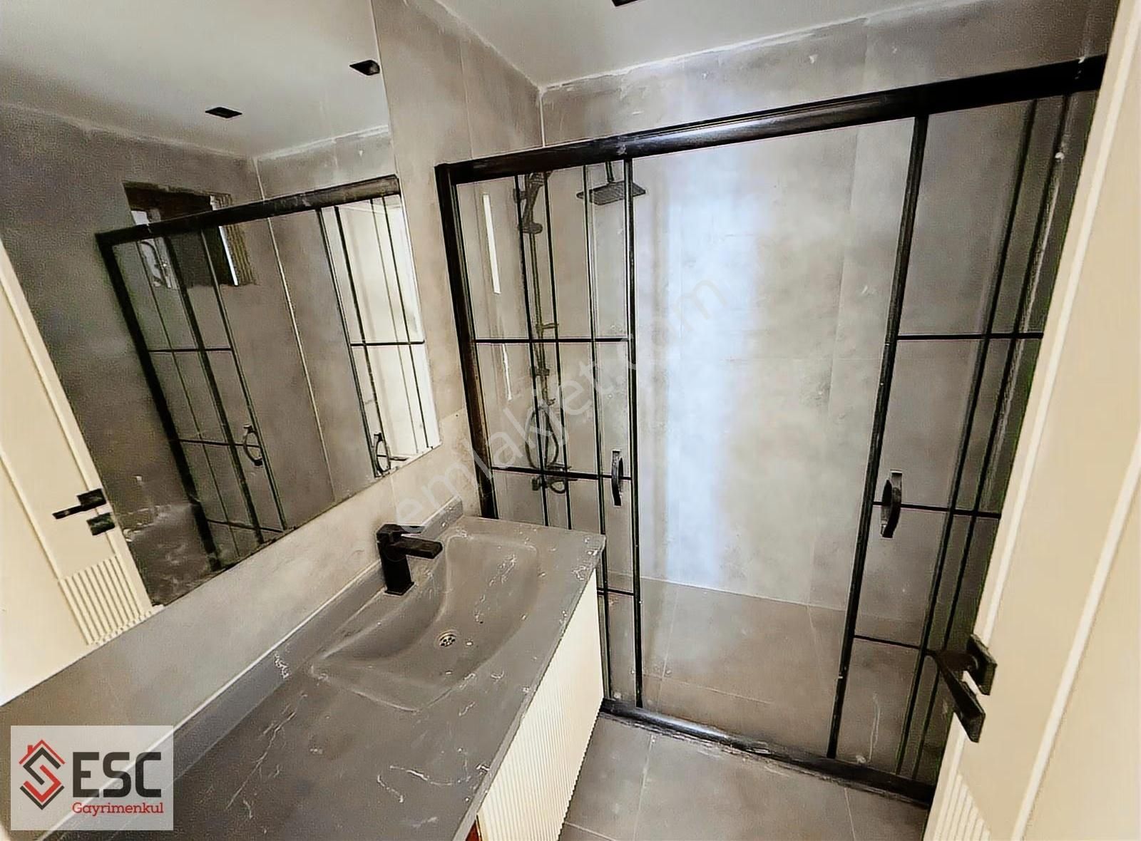 Esc'den 75.yıl Mh,de Havuzlu Geniş M2 2,5+1 Daire Esc1936 - Görsel 6