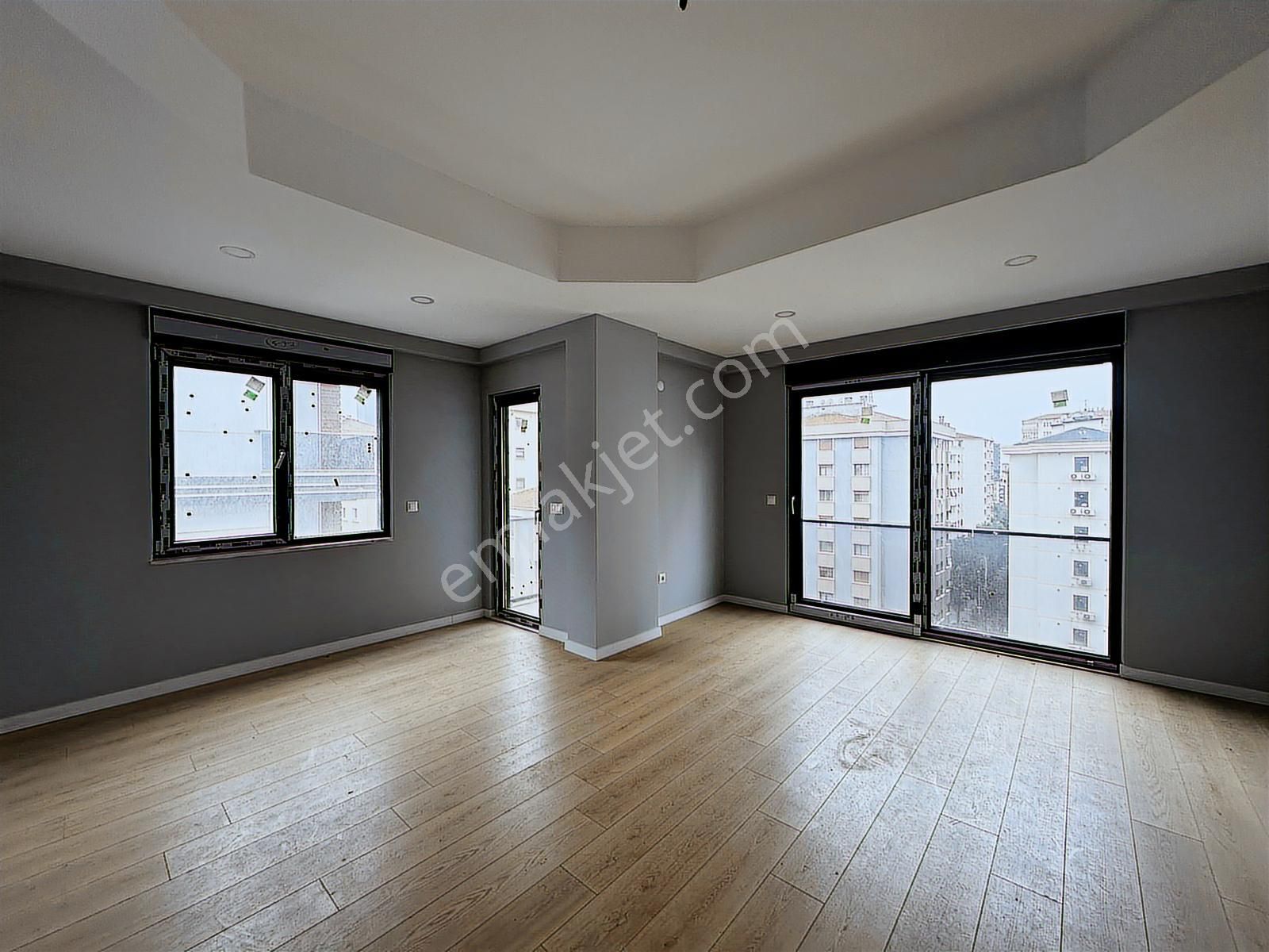 Poyraz'dan Göztepe'de Sıfır Binada Balkonlu 3+1 Satılık Daire