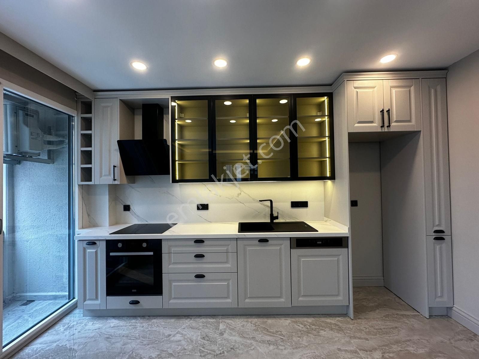 Poyraz'dan Suadiye'de Site Konseptli 7/24 Güvenlikli Havuzlu 2+1 - Görsel 10