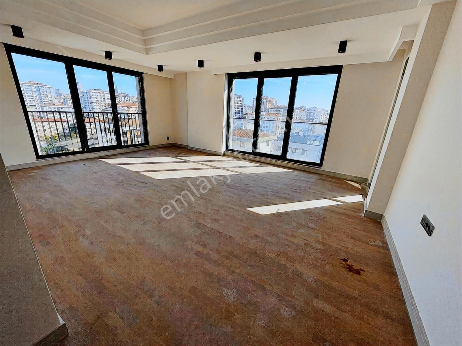 Poyraz'dan Erenköy'de Sıfır Binada Balkonlu 120 M2 Net Satılık - Görsel 18