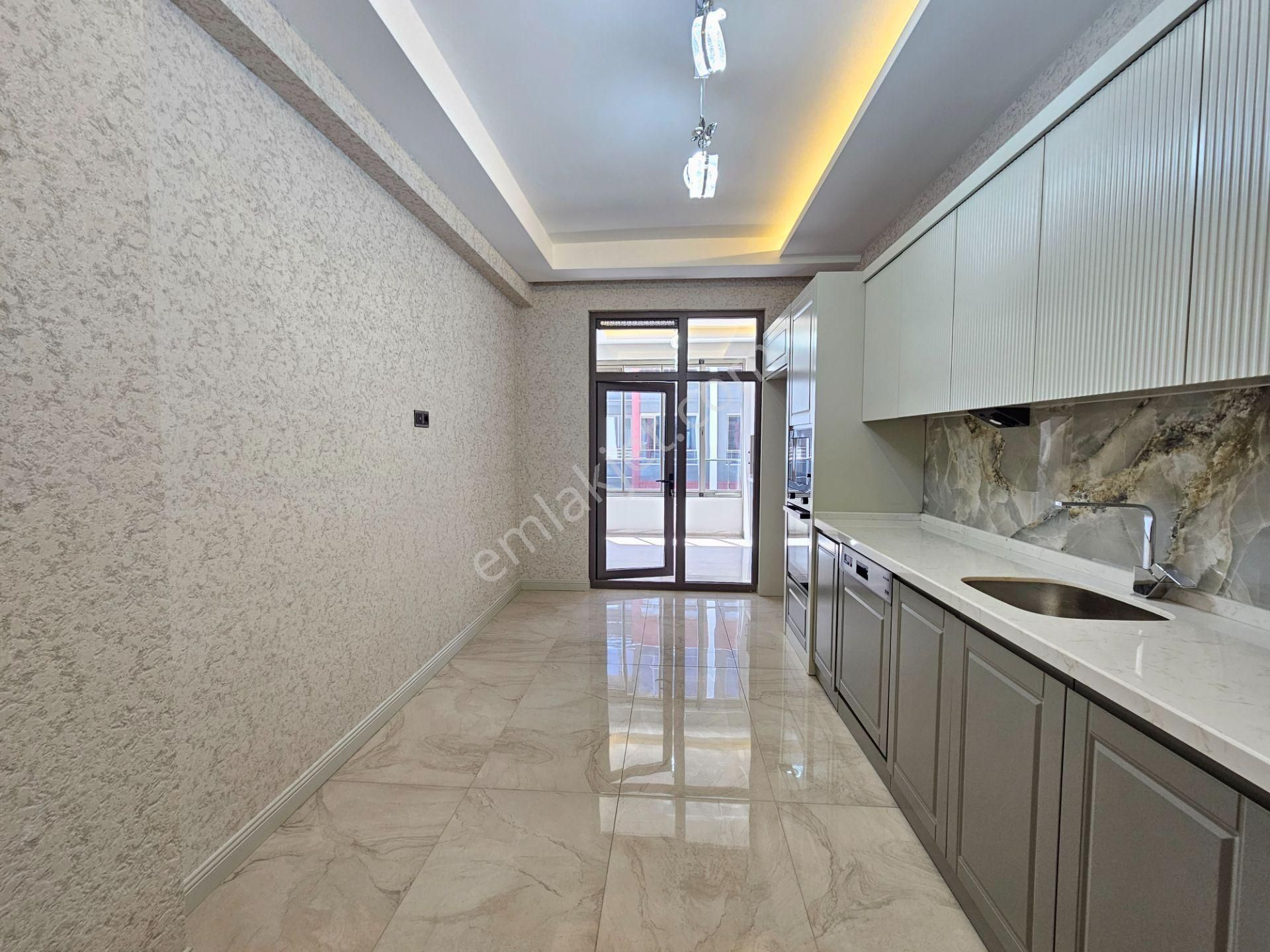 Çevre Yoluna Yakın İşyapar Gayrimenkul'den Sıfır Site İçi Lüks 4+1 Daire - Görsel 11