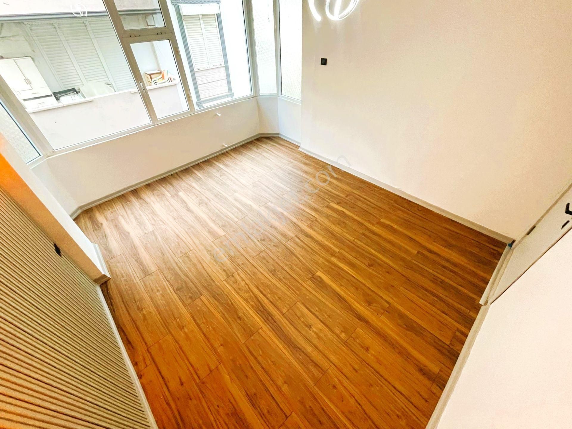 Aygül'den Akçay'da Ayrı Mutfaklı İçi Full Yapılı Ara Kat Geniş Kapalı Balkonlu 2+1 Satılık Lüx Daire - Görsel 17