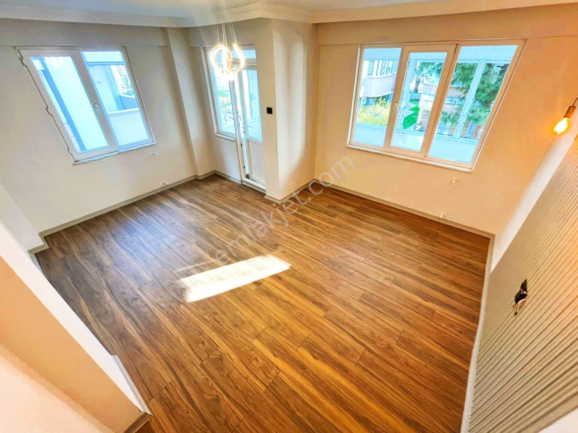 Aygül'den Akçay'da Ayrı Mutfaklı İçi Full Yapılı Ara Kat Geniş Kapalı Balkonlu 2+1 Satılık Lüx Daire - Görsel 10