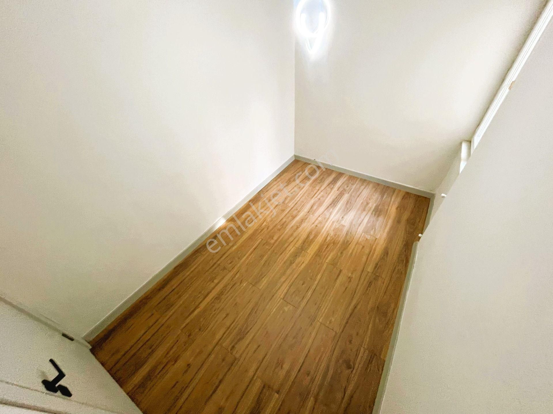 Aygül'den Akçay'da Ayrı Mutfaklı İçi Full Yapılı Ara Kat Geniş Kapalı Balkonlu 2+1 Satılık Lüx Daire - Görsel 26