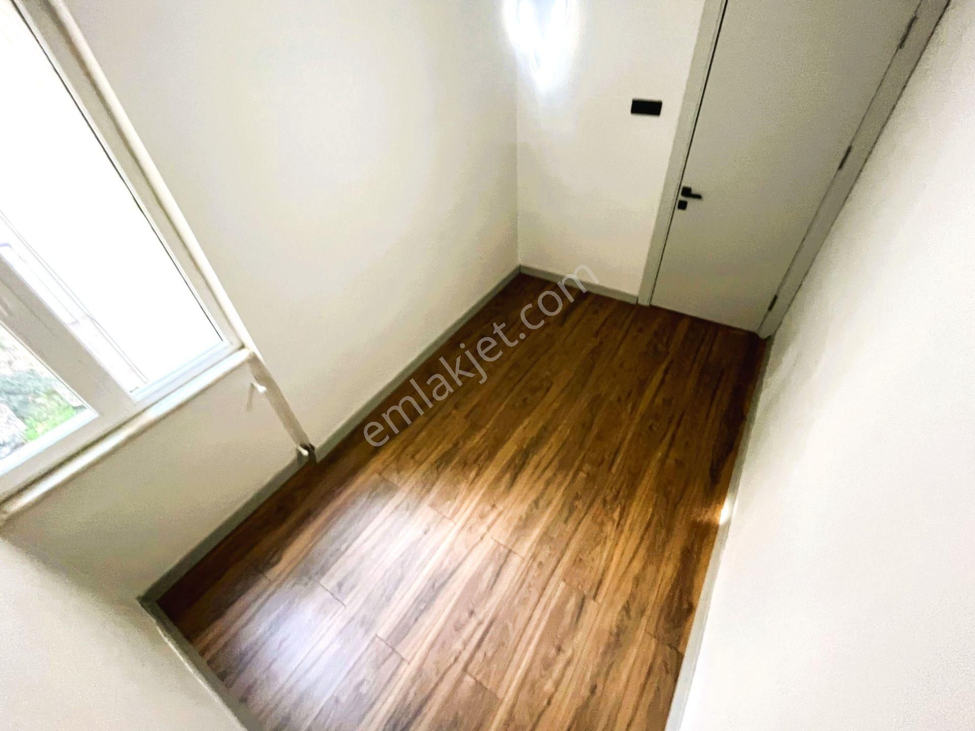 Aygül'den Akçay'da Ayrı Mutfaklı İçi Full Yapılı Ara Kat Geniş Kapalı Balkonlu 2+1 Satılık Lüx Daire - Görsel 24