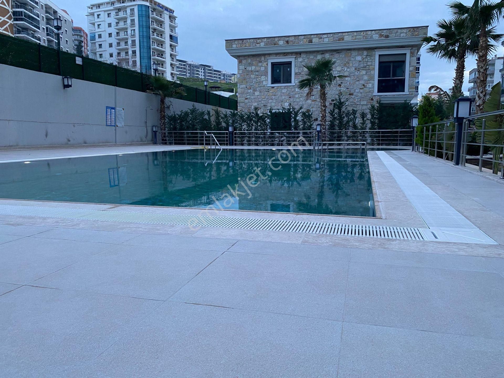 Ulukent Kent'2 De Satılık Site İçi 3 Katlı Taş Tribleks Villa - Görsel 9