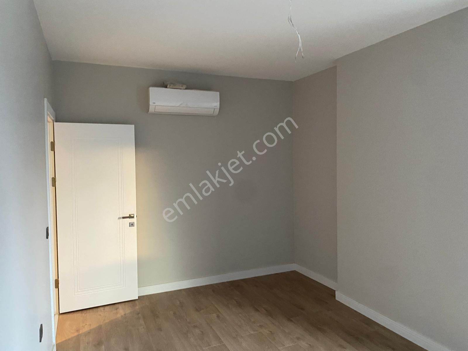 Ulukent Kent'2 De Satılık Site İçi 3 Katlı Taş Tribleks Villa - Görsel 32