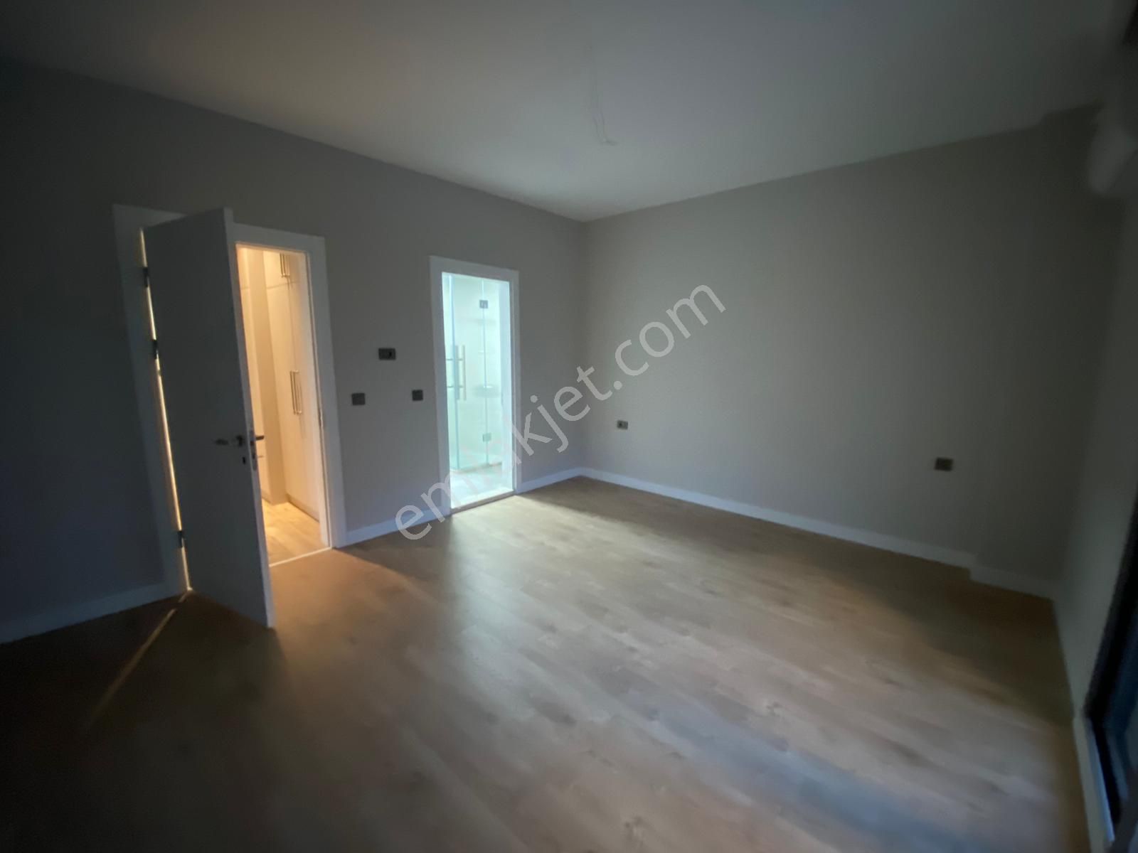 Ulukent Kent'2 De Satılık Site İçi 3 Katlı Taş Tribleks Villa - Görsel 28