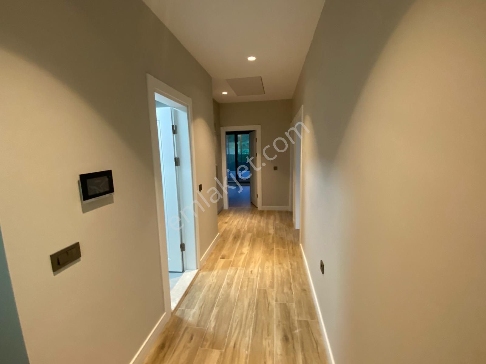 Ulukent Kent'2 De Satılık Site İçi 3 Katlı Taş Tribleks Villa - Görsel 23