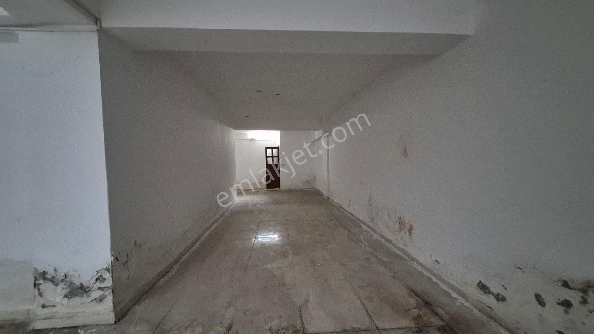 Arnavutköy Haraççı’da Kiralık 369 M² Depolu Dükkan - Görsel 15