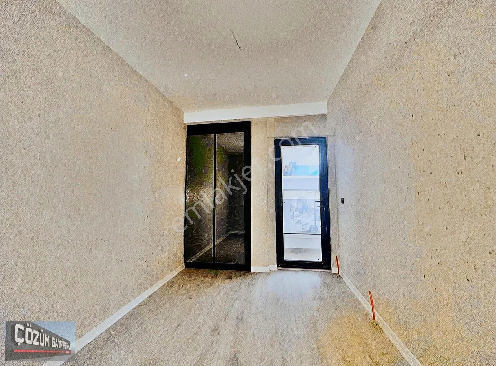Çözüm'de Cadde Kenarı Sıfır 4+1 Çift Banyolu İskanlı Full Yapılı - Görsel 29