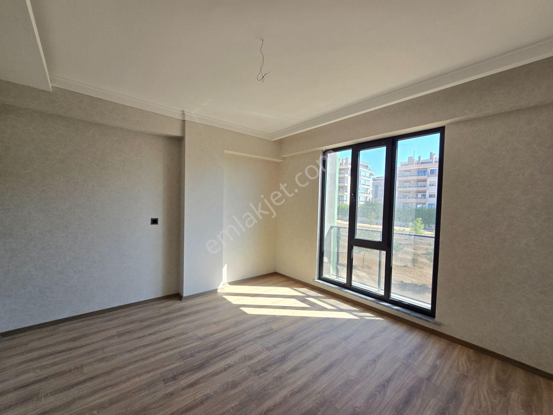 Şafak Caddesi Yakını İşyapar Gayrimenkul Den Lüks 4+1 Daire - Görsel 3