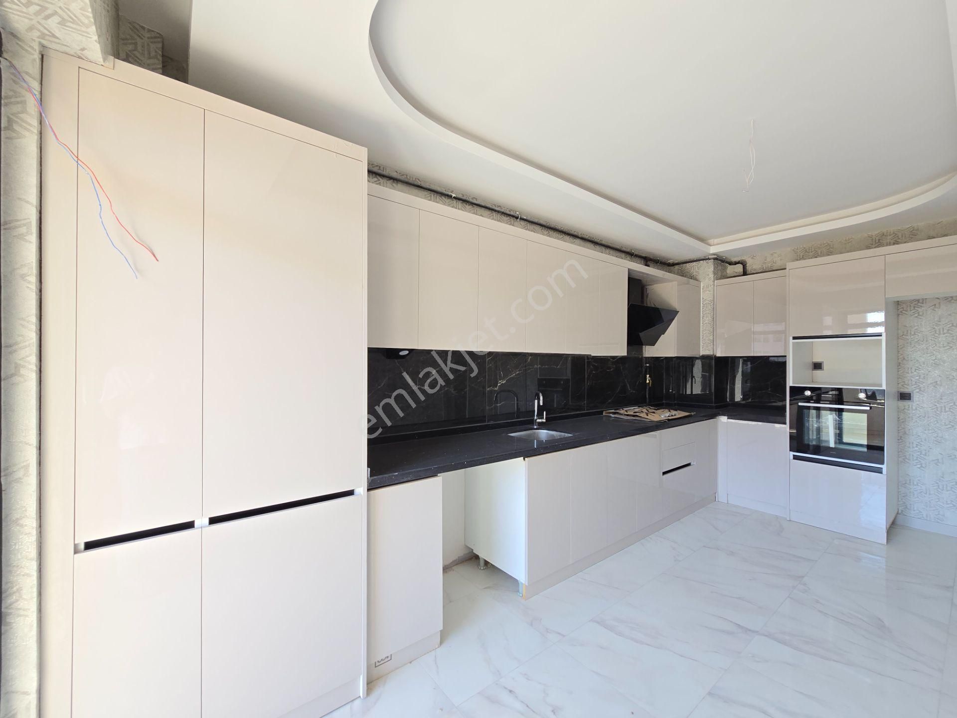 Şafak Caddesi Yakını İşyapar Gayrimenkul Den Lüks 4+1 Daire - Görsel 16