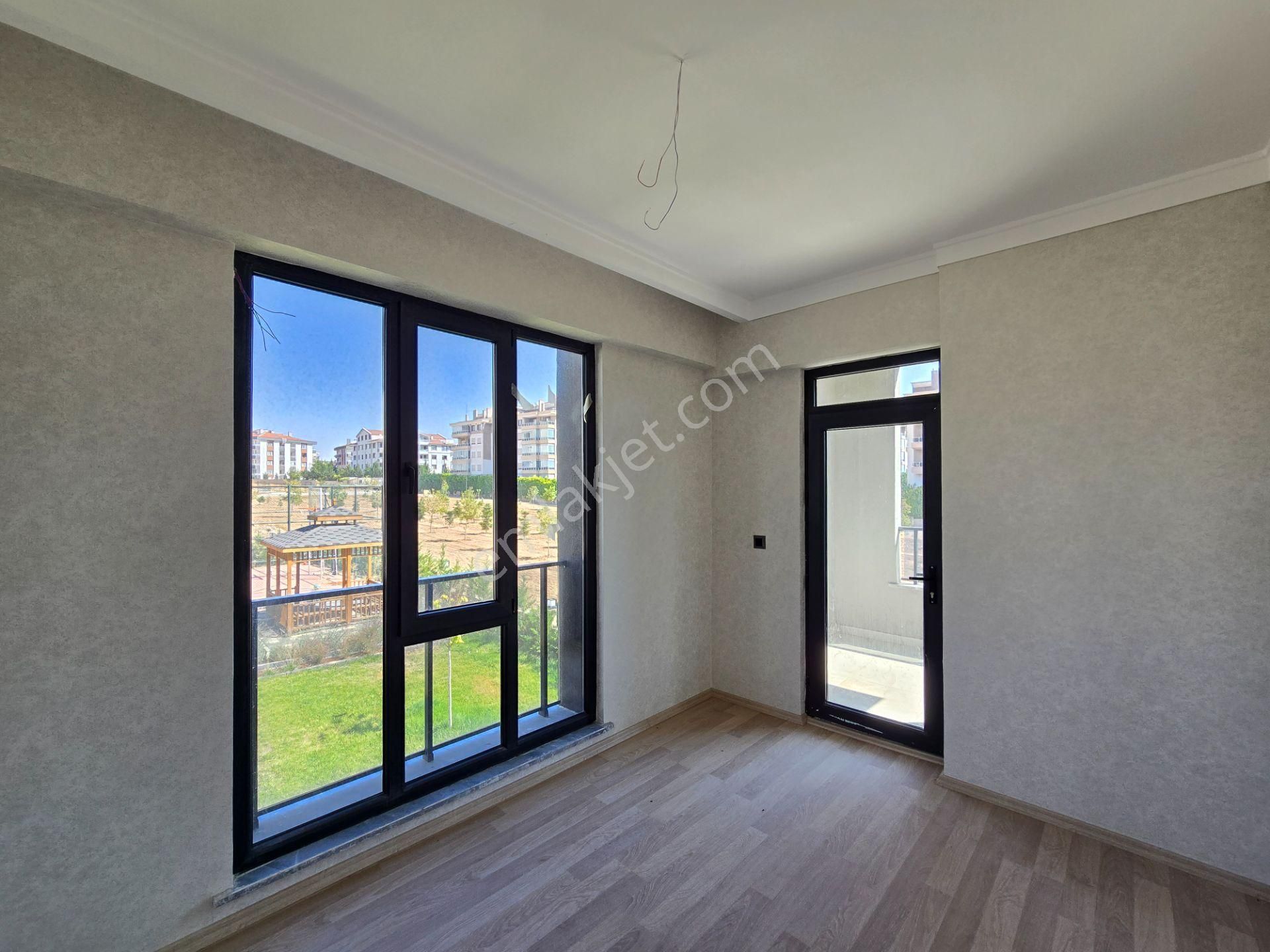 Şafak Caddesi Yakını İşyapar Gayrimenkul Den Lüks 4+1 Daire - Görsel 8