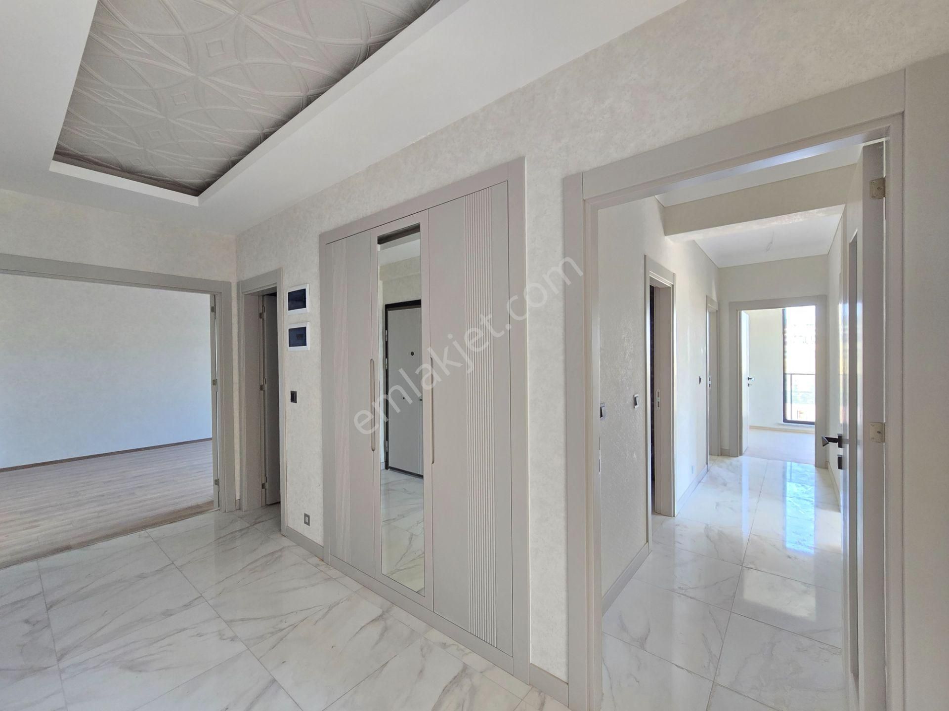 Şafak Caddesi Yakını İşyapar Gayrimenkul Den Lüks 4+1 Daire - Görsel 4