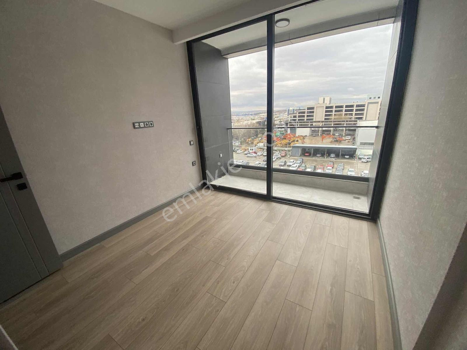 İpektaş Cadde'de Sıfır Full Eşyalı 7/24 Güv.1+1 Kiralık Daire - Görsel 14