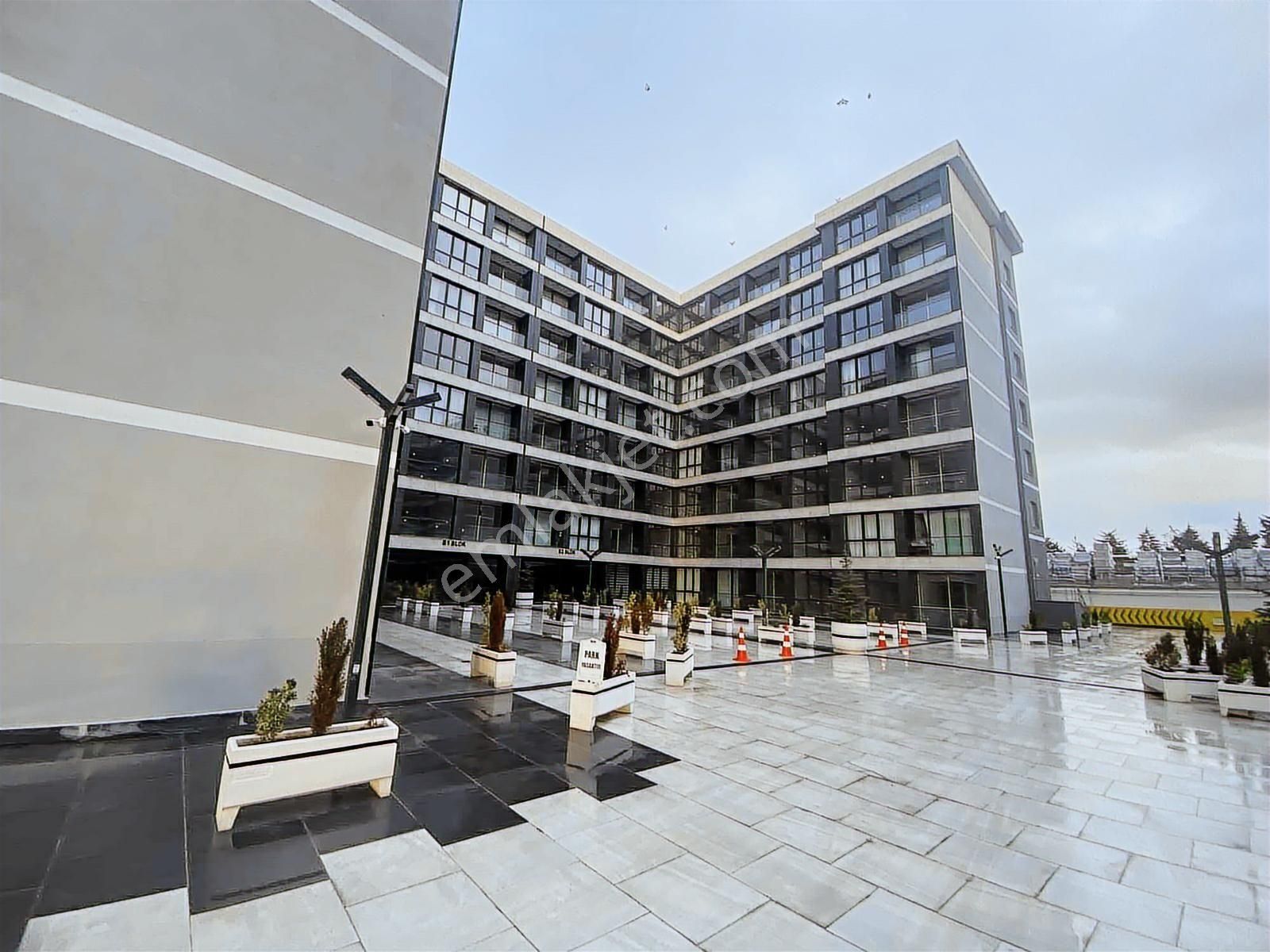 İpektaş Cadde'de Full Eşyalı 7/24 Güv. 1+1 Kiralık Daire - Görsel 3