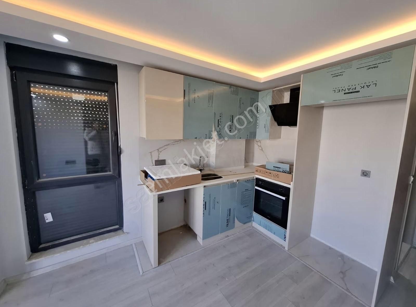 Fevzi Çakmak'da Katta Etrafı Açık Satılık 1+1 Sıfır Daire - Görsel 15