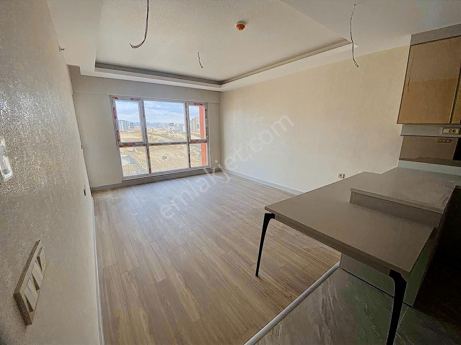 Batıkent Çakırlar Yuvada Astimparkmodern Havuzcephe 1+1 Kiralık