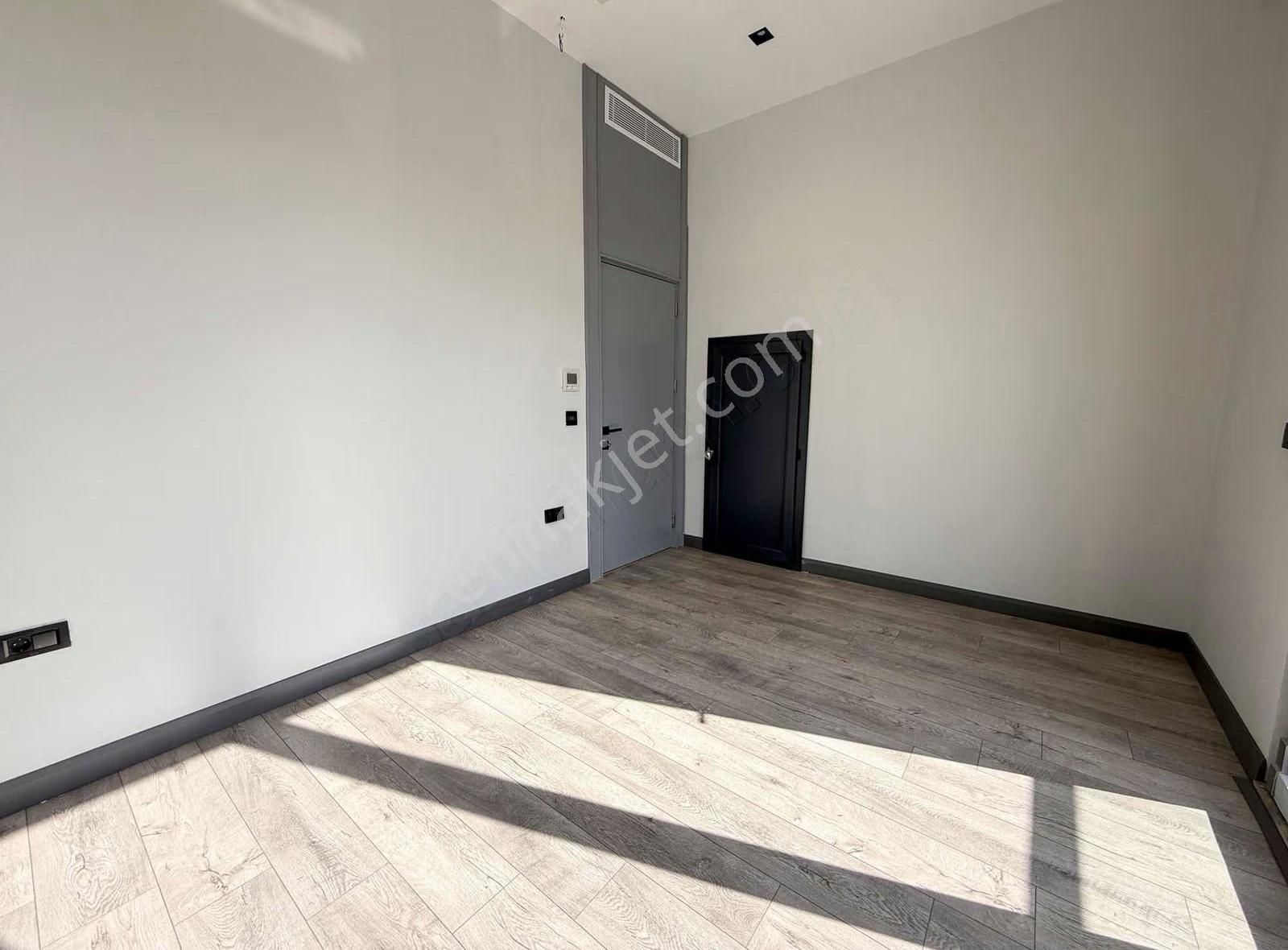 Döşemealtın'da Müstakil Havuz'lu 4+1 Villa - Görsel 10