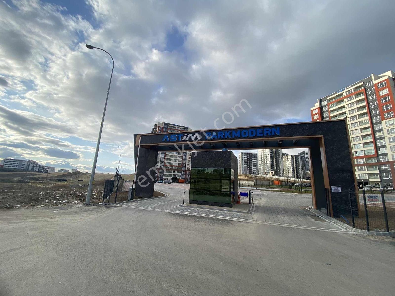 Batıkent Çakırlar Yuva'da Astim Park Modern Havuzlu 1+1 Kiralık