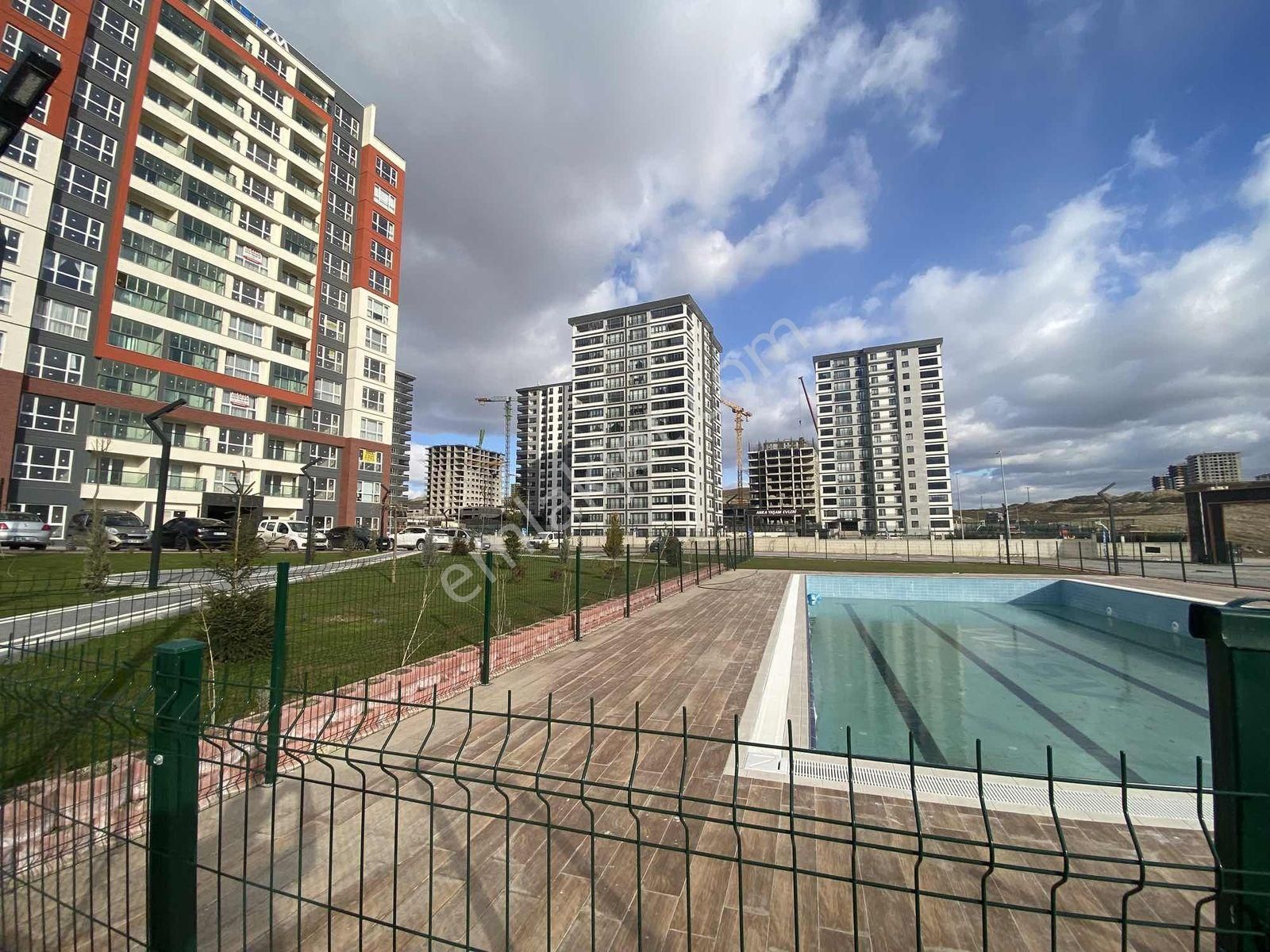 Batıkent Çakırlar Yuva'da Astim Park Modern Havuzlu 1+1 Kiralık - Görsel 3